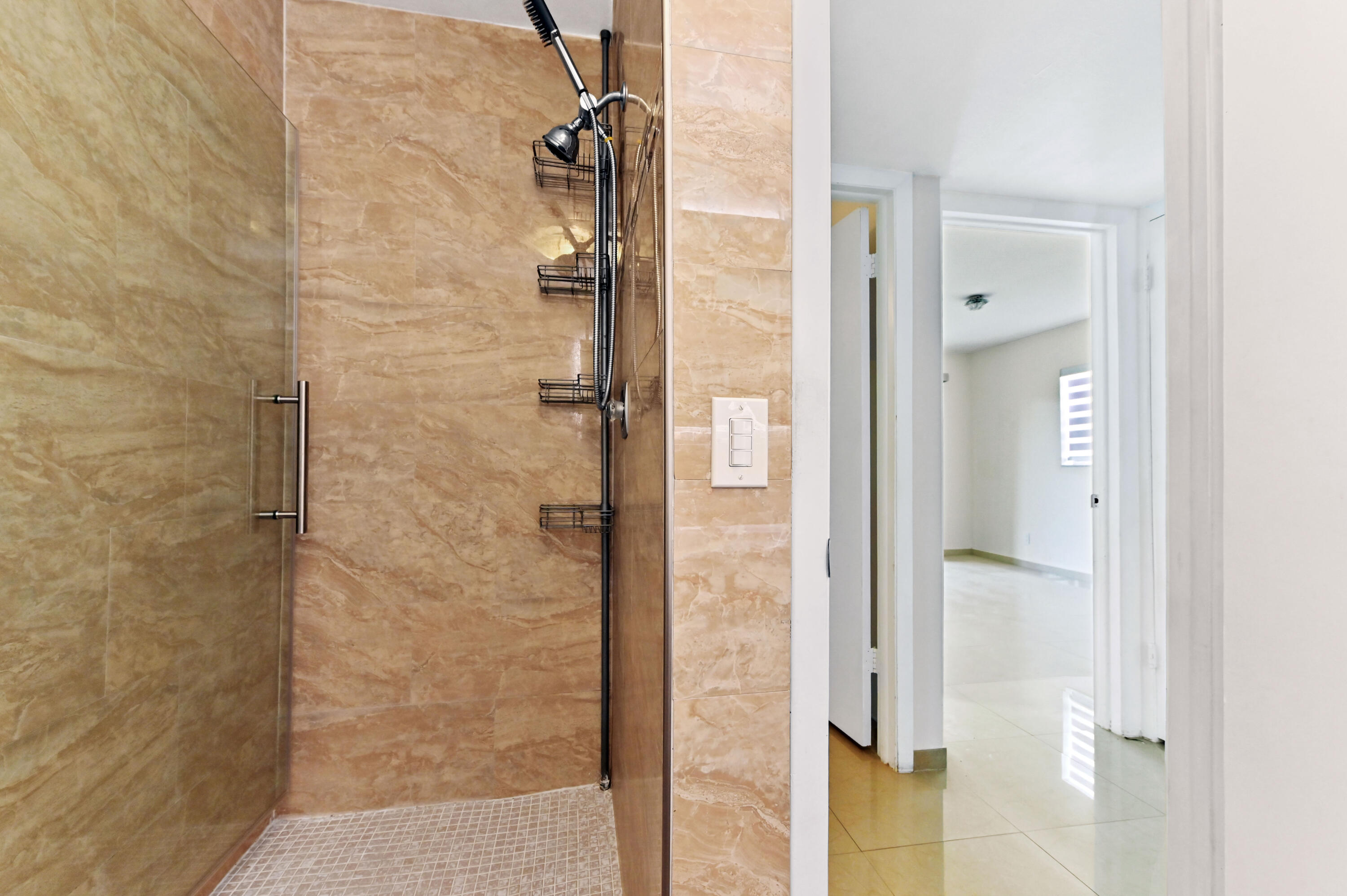 KINGS POINT CAPRI CONDOS - Residential