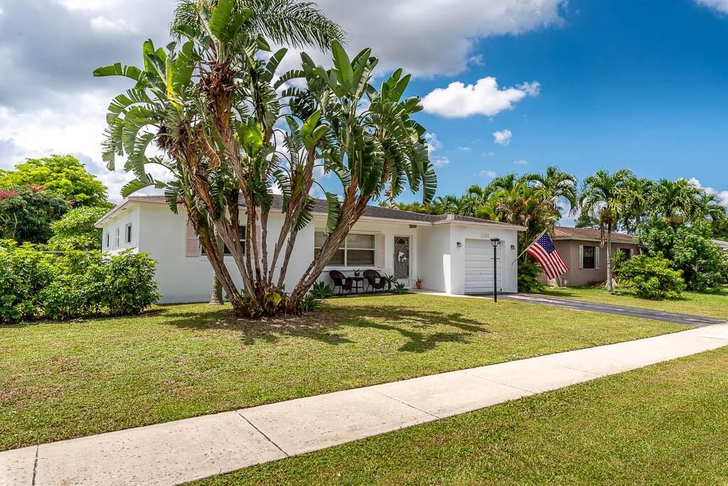 Photo of 11156 Median Street, Boca Raton, FL 33428 (MLS # R10909803)