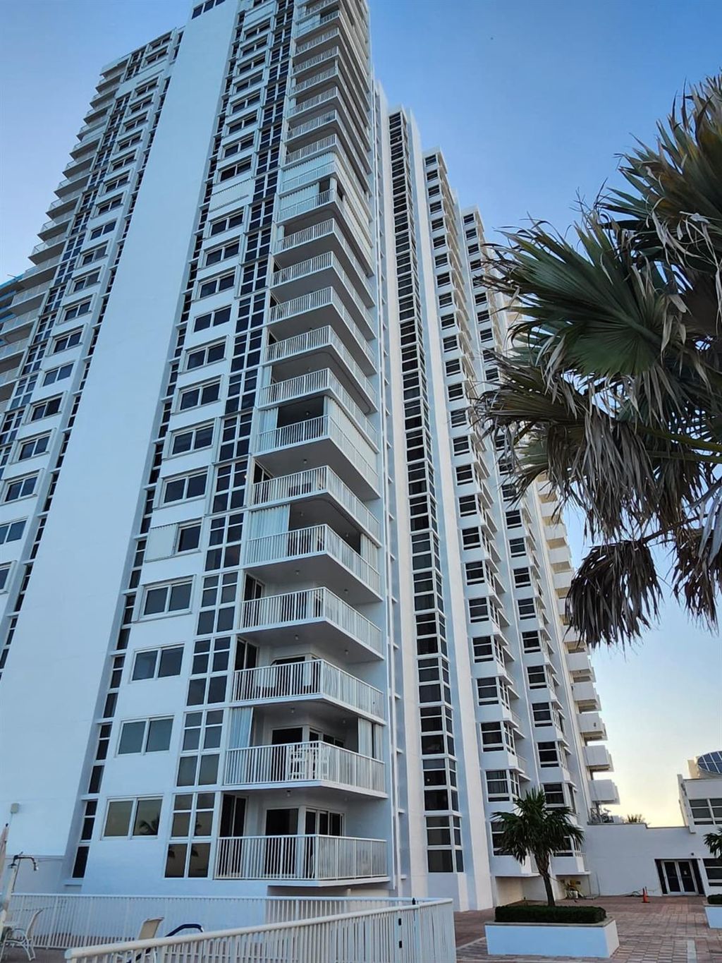 Photo of 1370 S Ocean Blvd #905, Pompano Beach, FL 33062 (MLS # F10539384)
