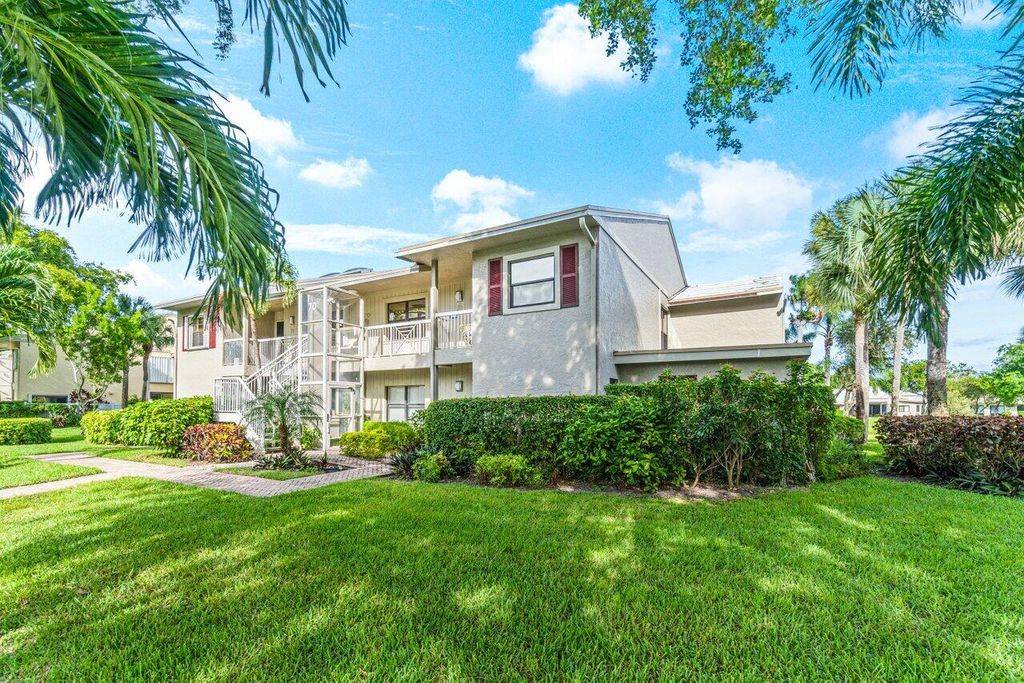 Photo of 70 Eastgate Drive #C, Boynton Beach, FL 33436 (MLS # R10986646)