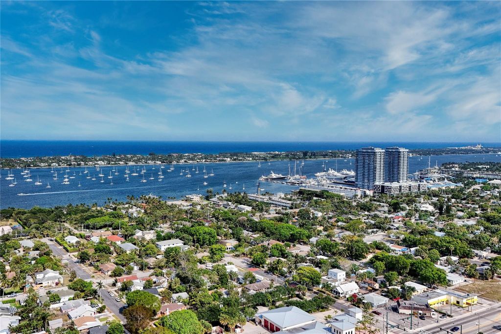 Photo of 624 51st Street, West Palm Beach, FL 33407 (MLS # B26027372)