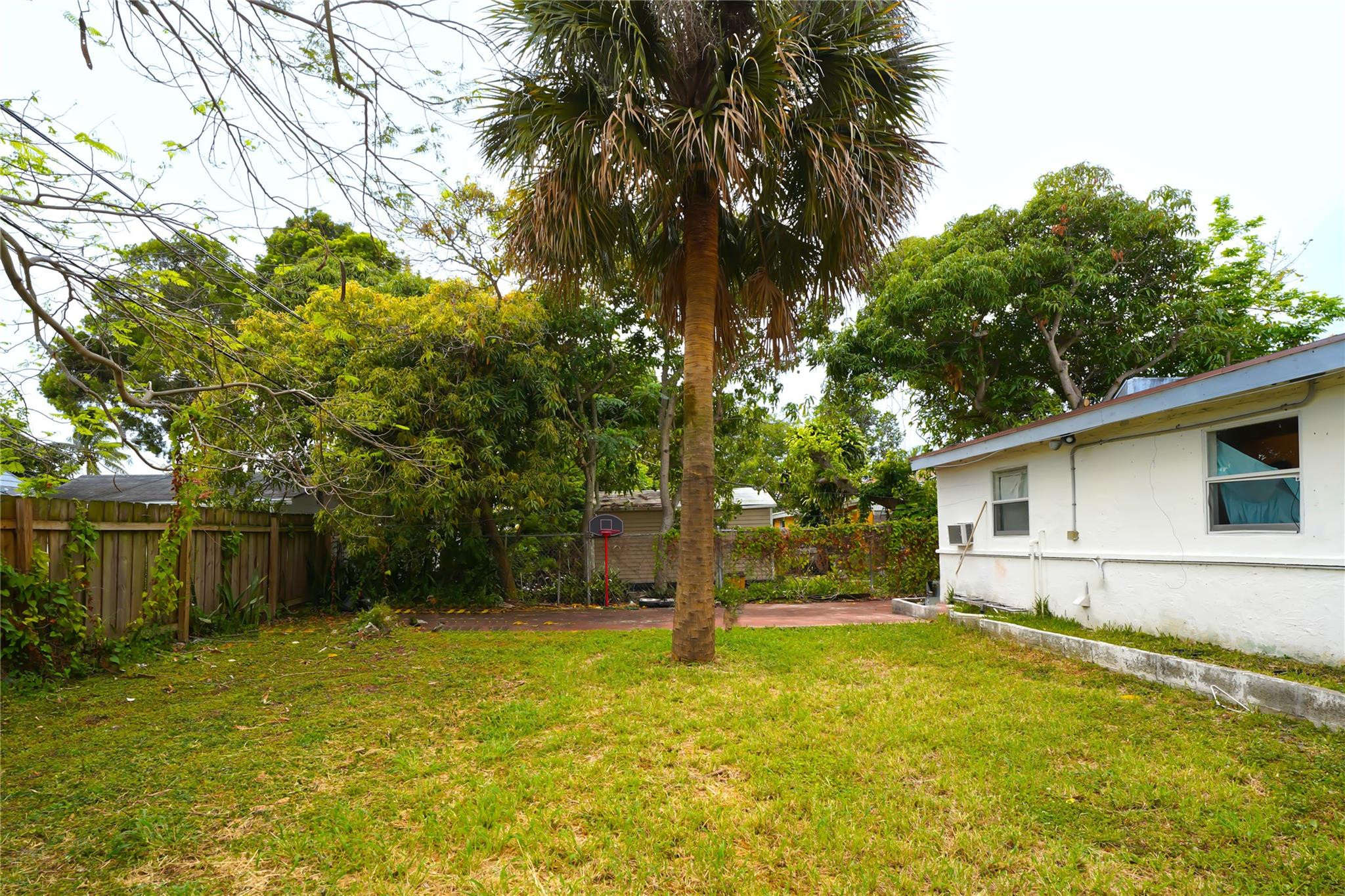 NORTH PALM BCH 4 - Residential