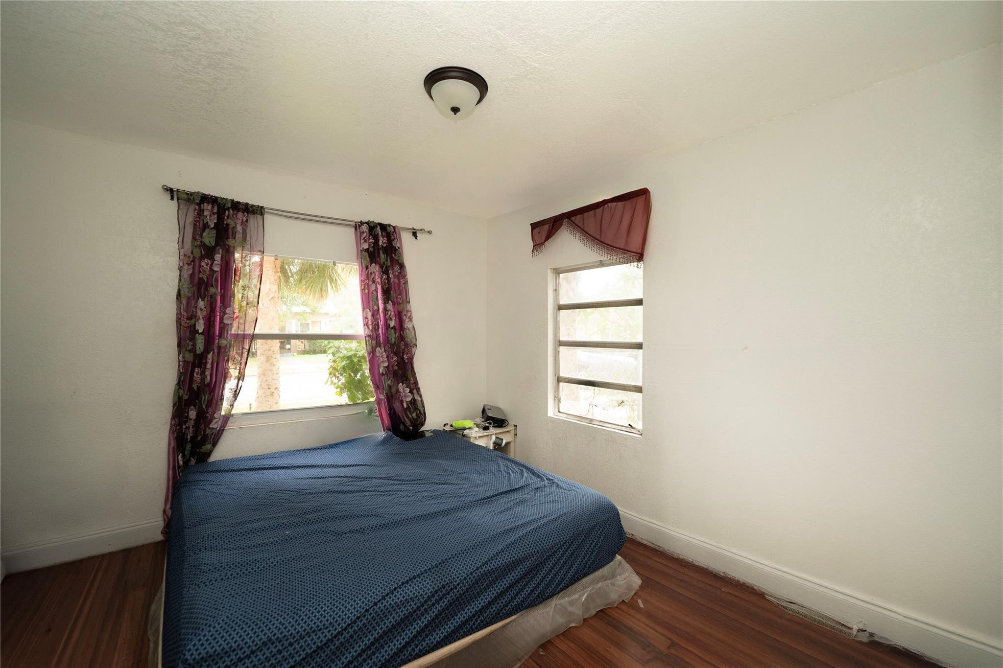 NORTH PALM BCH 4 - Residential