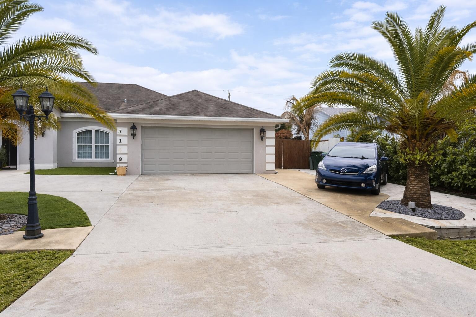 PORT ST LUCIE SECTION 7 - Residential