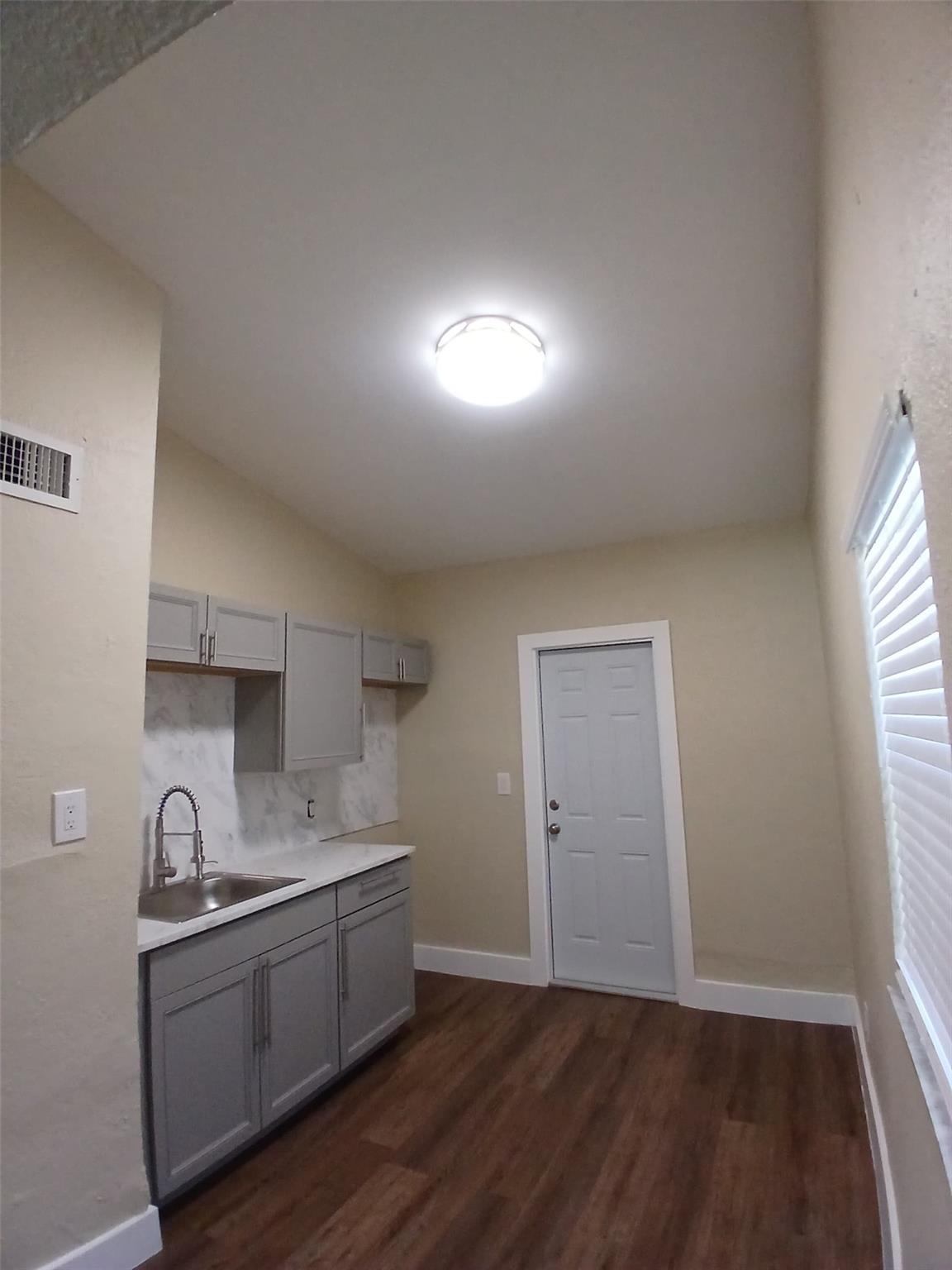 North Ridge 1st Add - Residential Lease