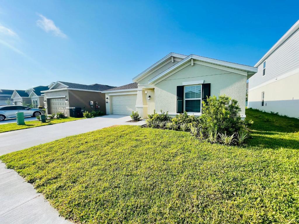 ASTONIA NORTH - Residential