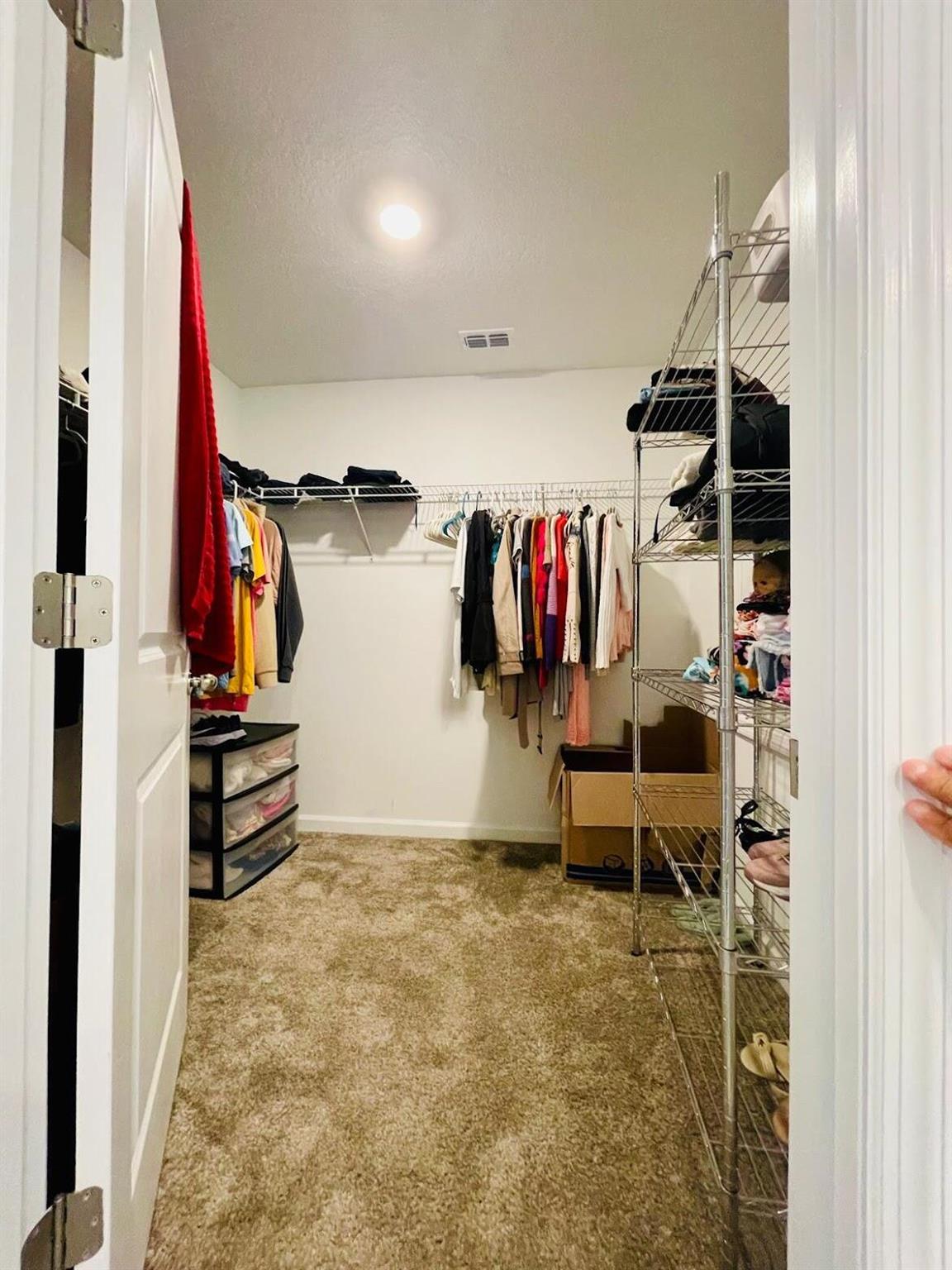 ASTONIA NORTH - Residential