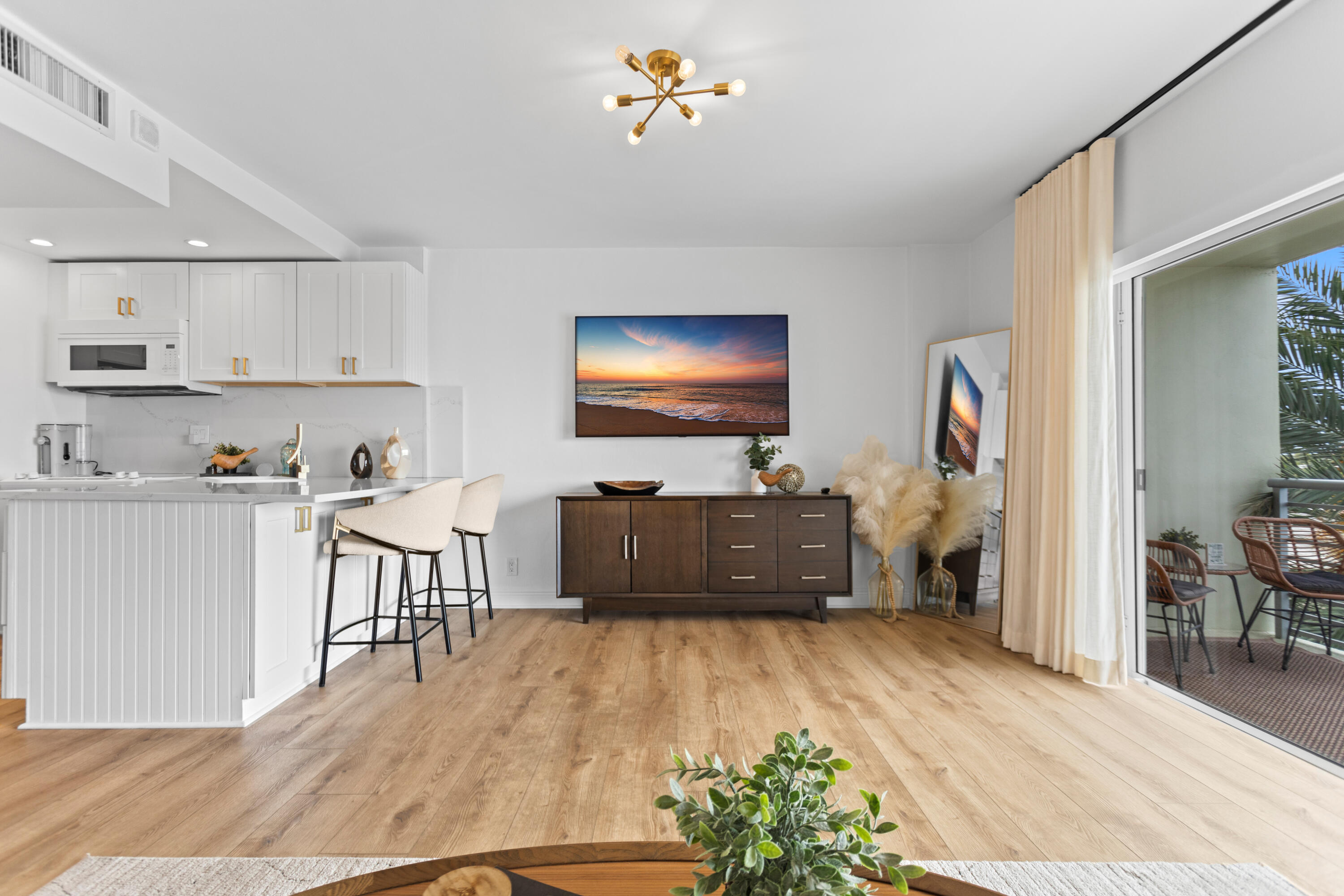 2900 NE 30 Street C5