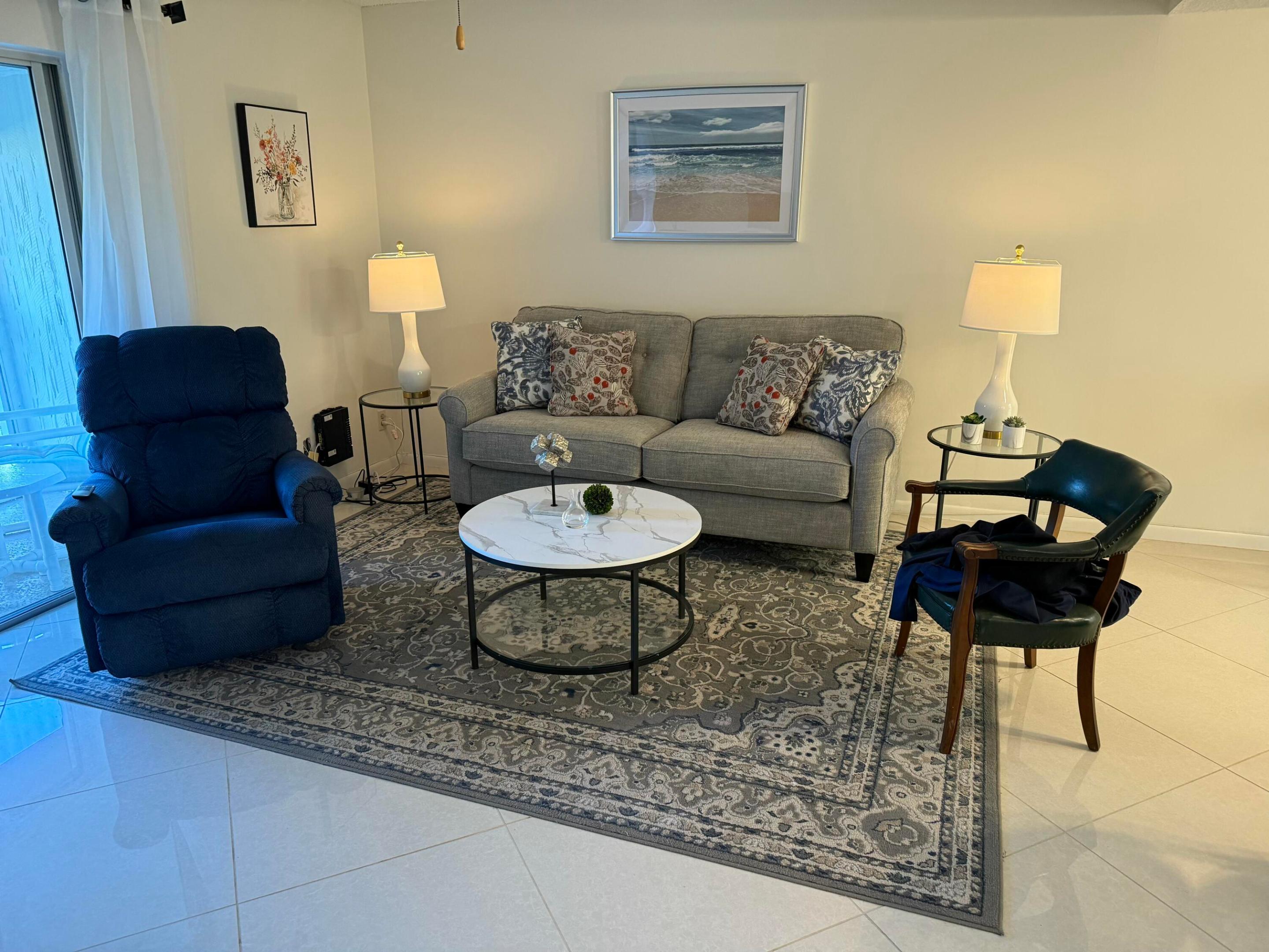 THE LITTLE CLUB - Residential Lease