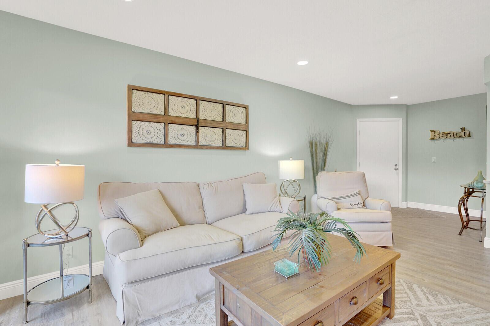 JUPITER OCEAN AND RACQUET - Residential