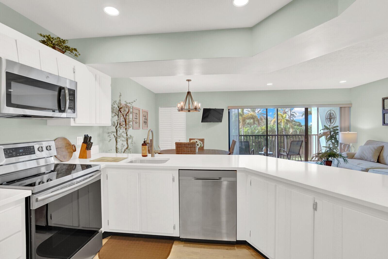 JUPITER OCEAN AND RACQUET - Residential