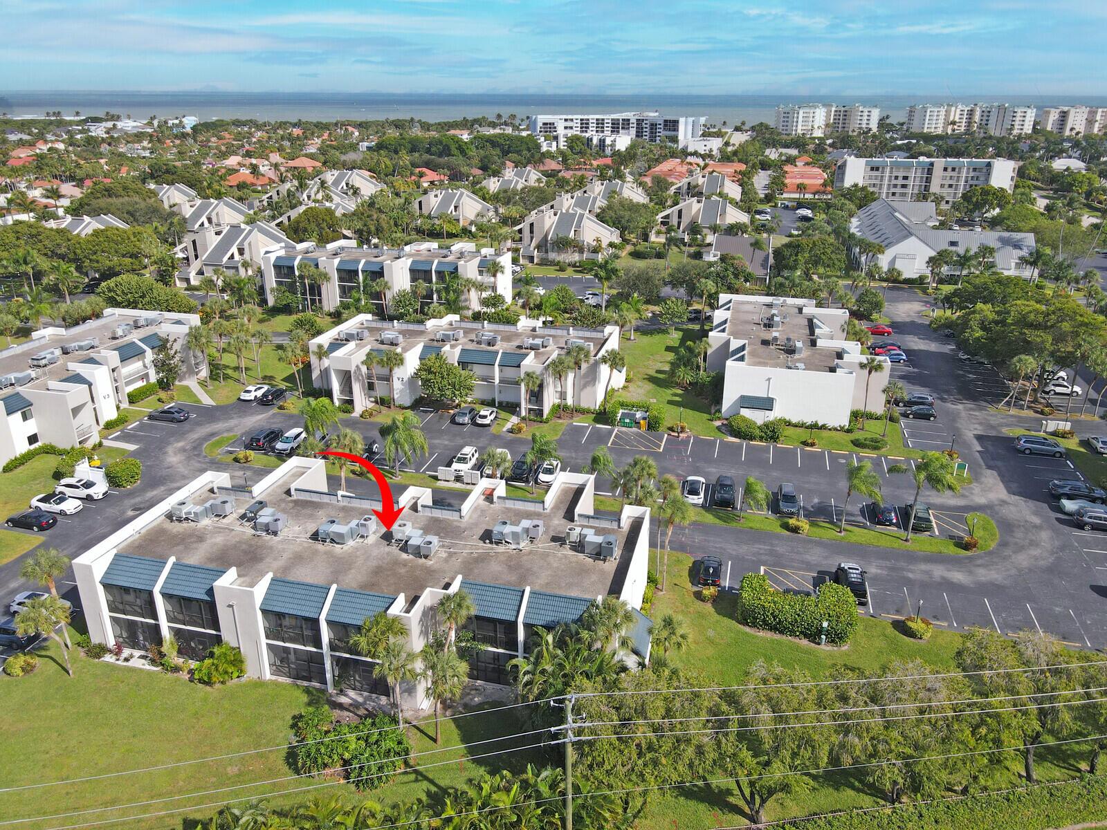 JUPITER OCEAN AND RACQUET - Residential