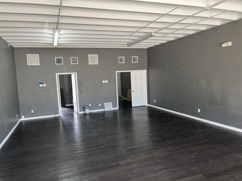 Photo of 1828 N Dixie Highway, Lake Worth Beach, FL (MLS # R11037502)