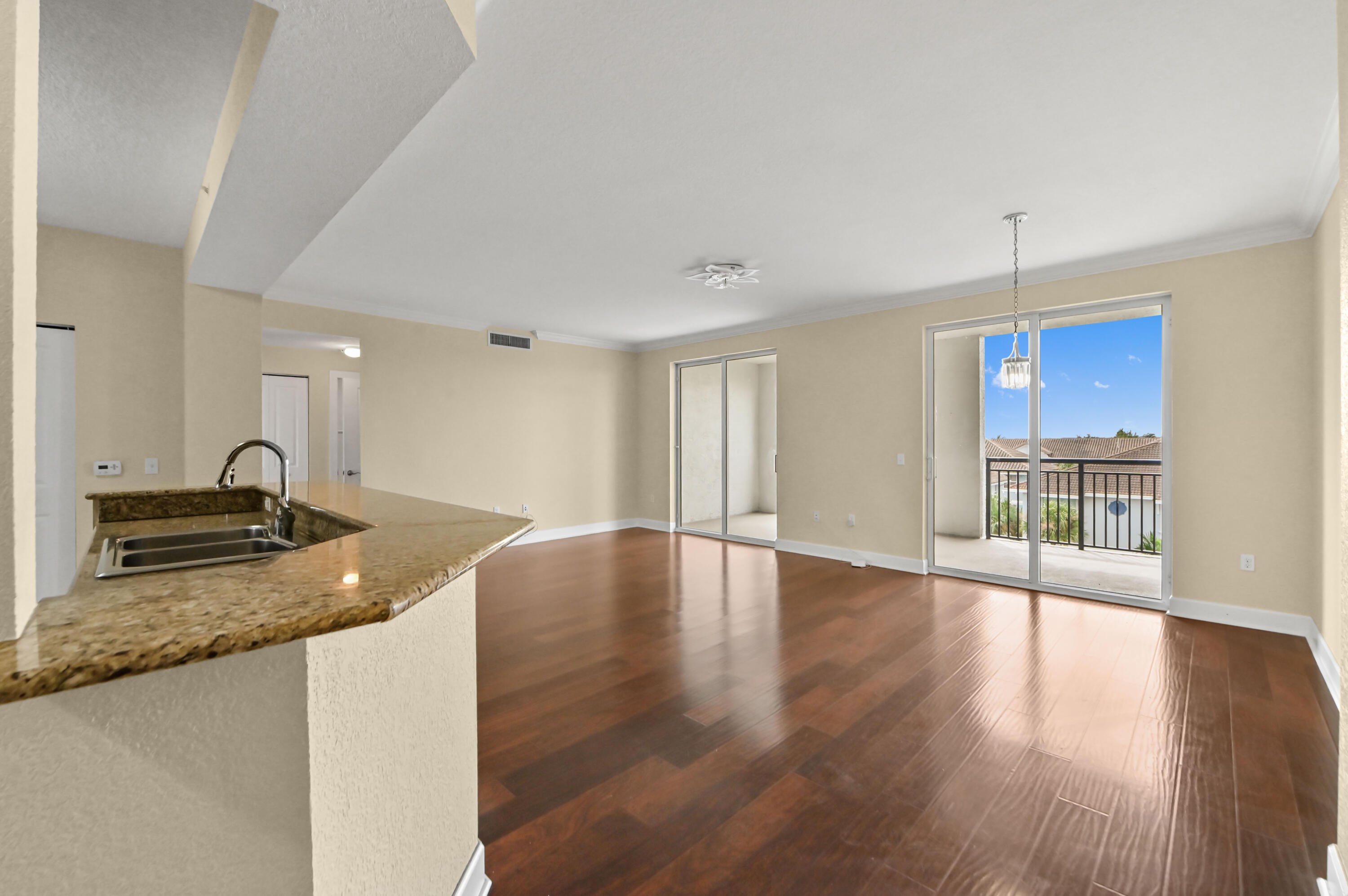 1660 Renaissance Commons Boulevard 2517