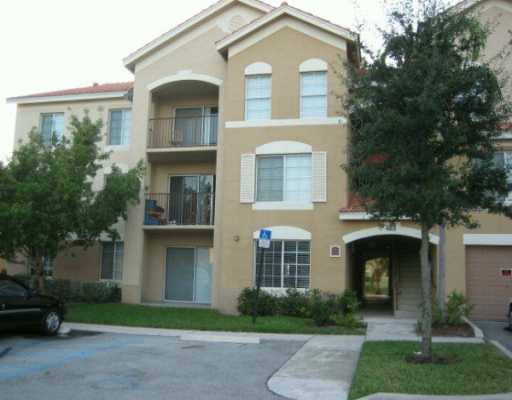 EMERALD ISLE AT LAGUNA LAKES CONDO - Residential Lease