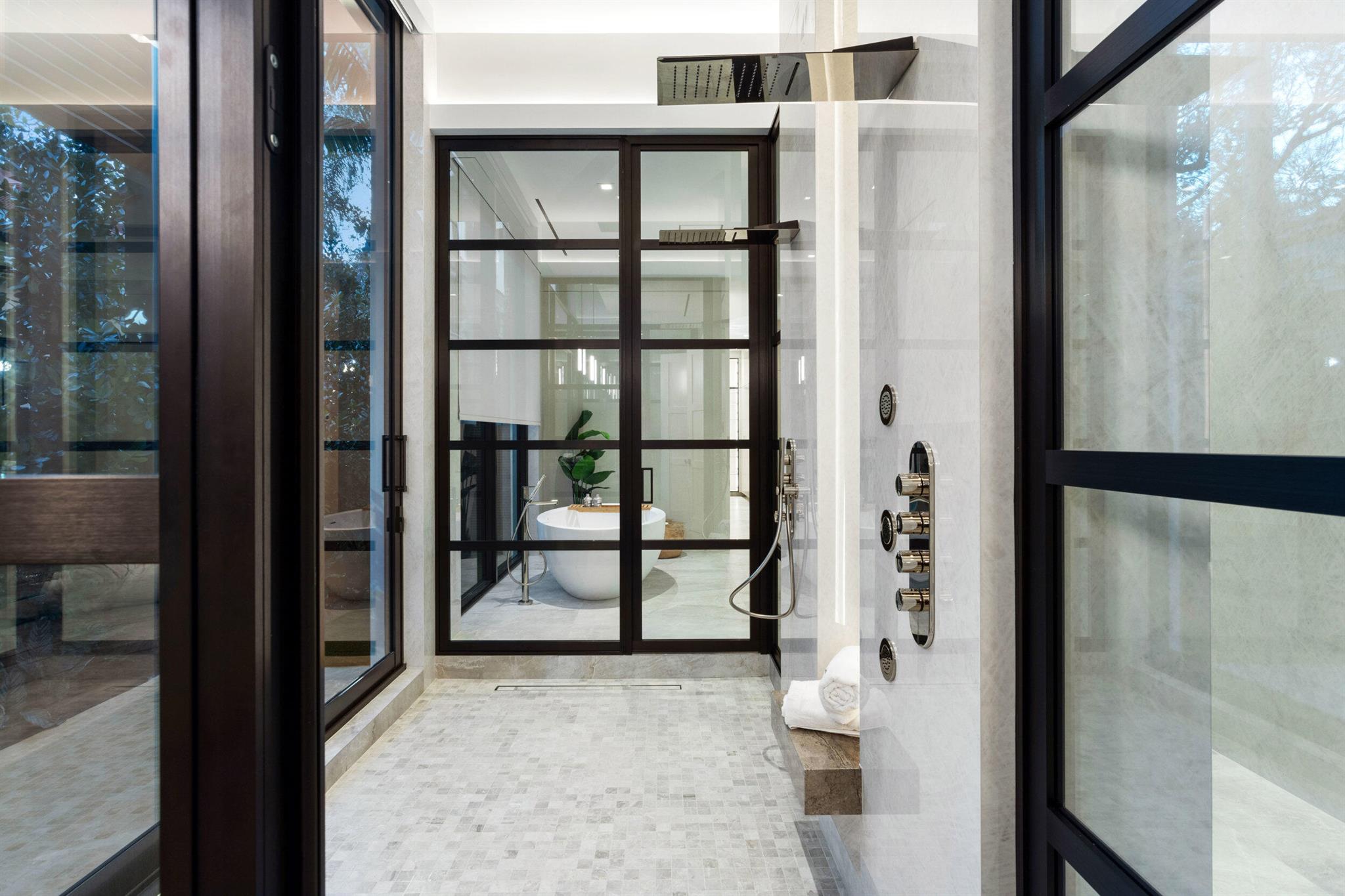 CASA DE MARBELLA - Residential