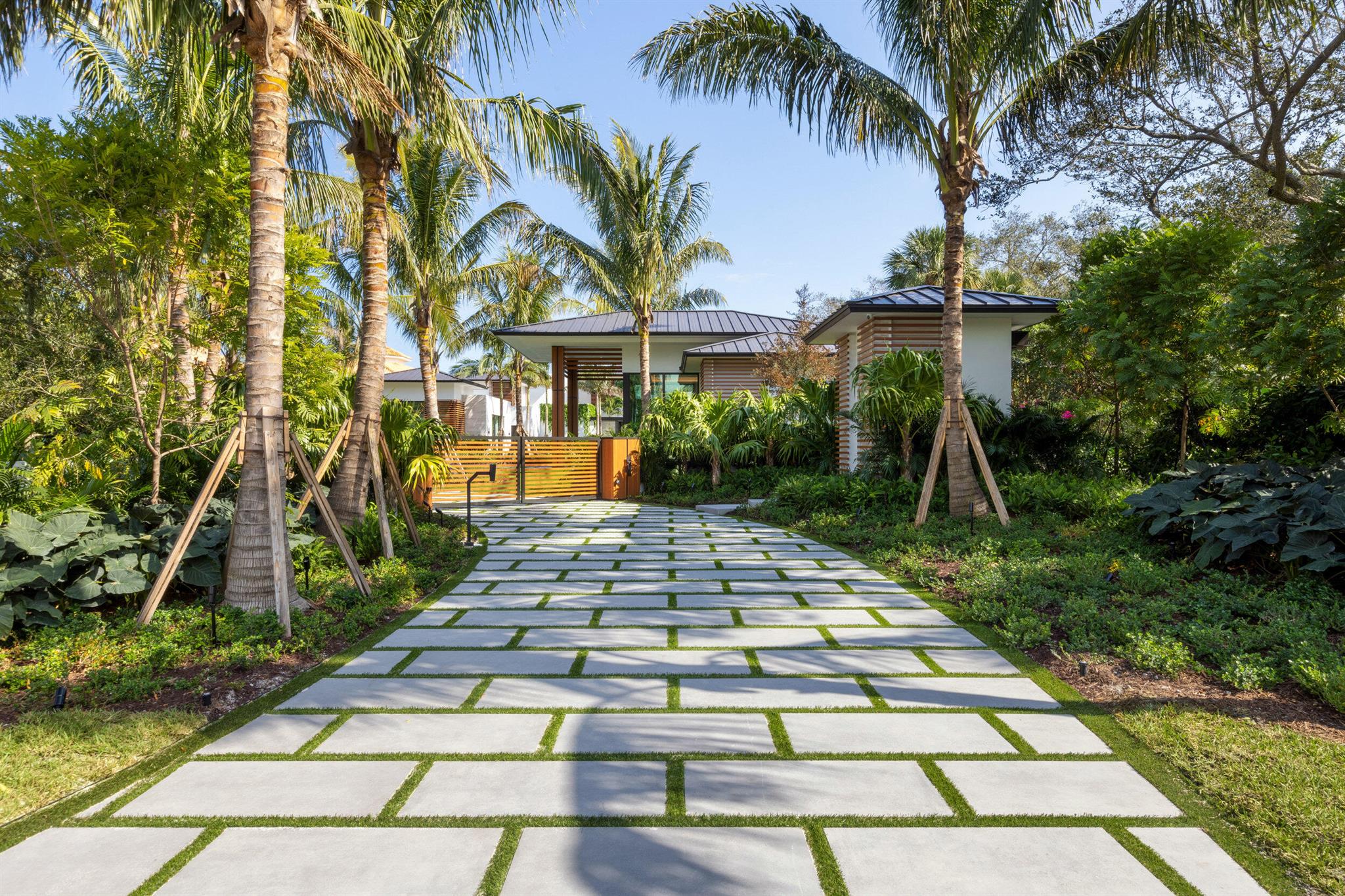 2415 Casas De Marbella Drive