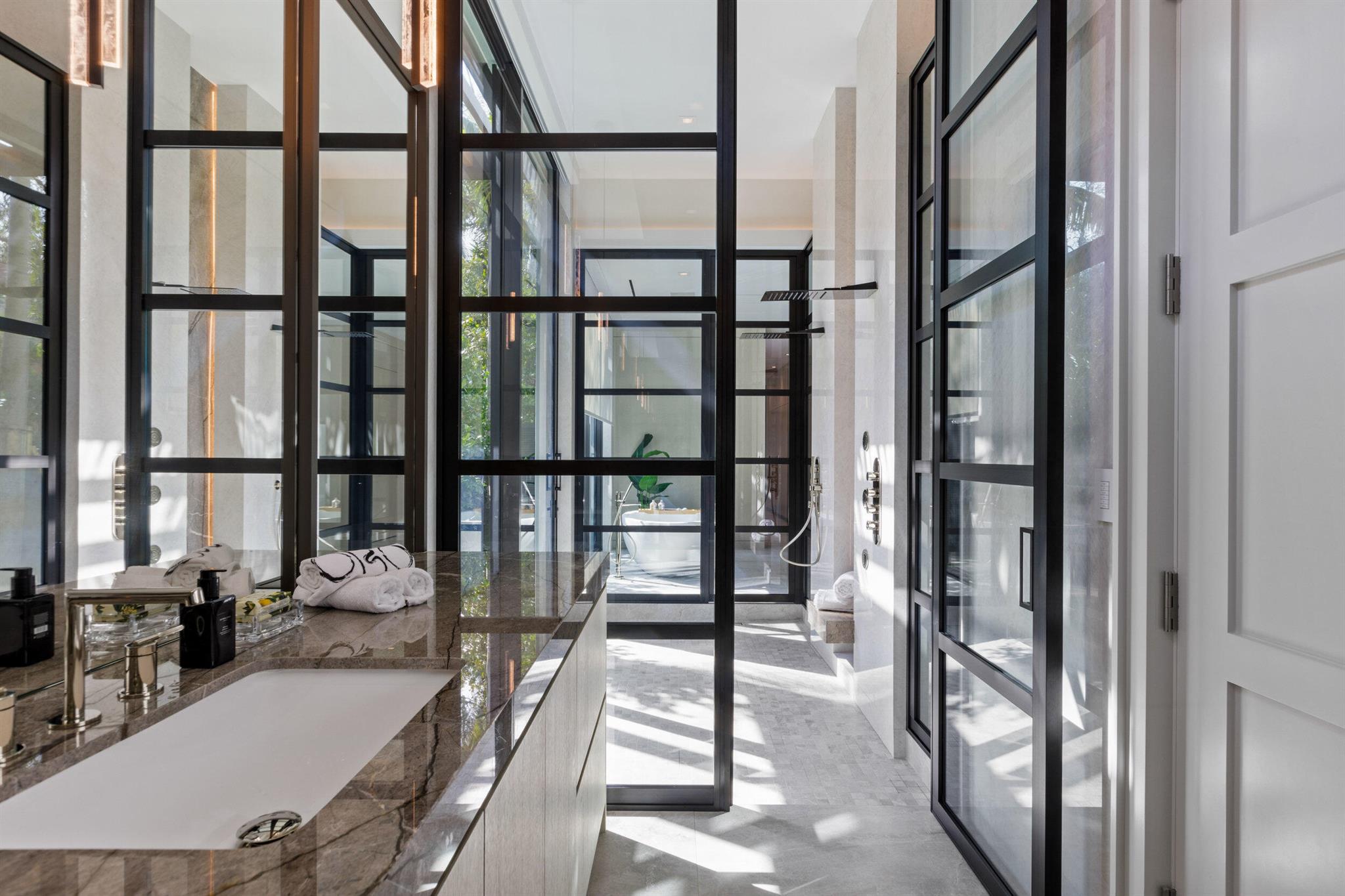 CASA DE MARBELLA - Residential