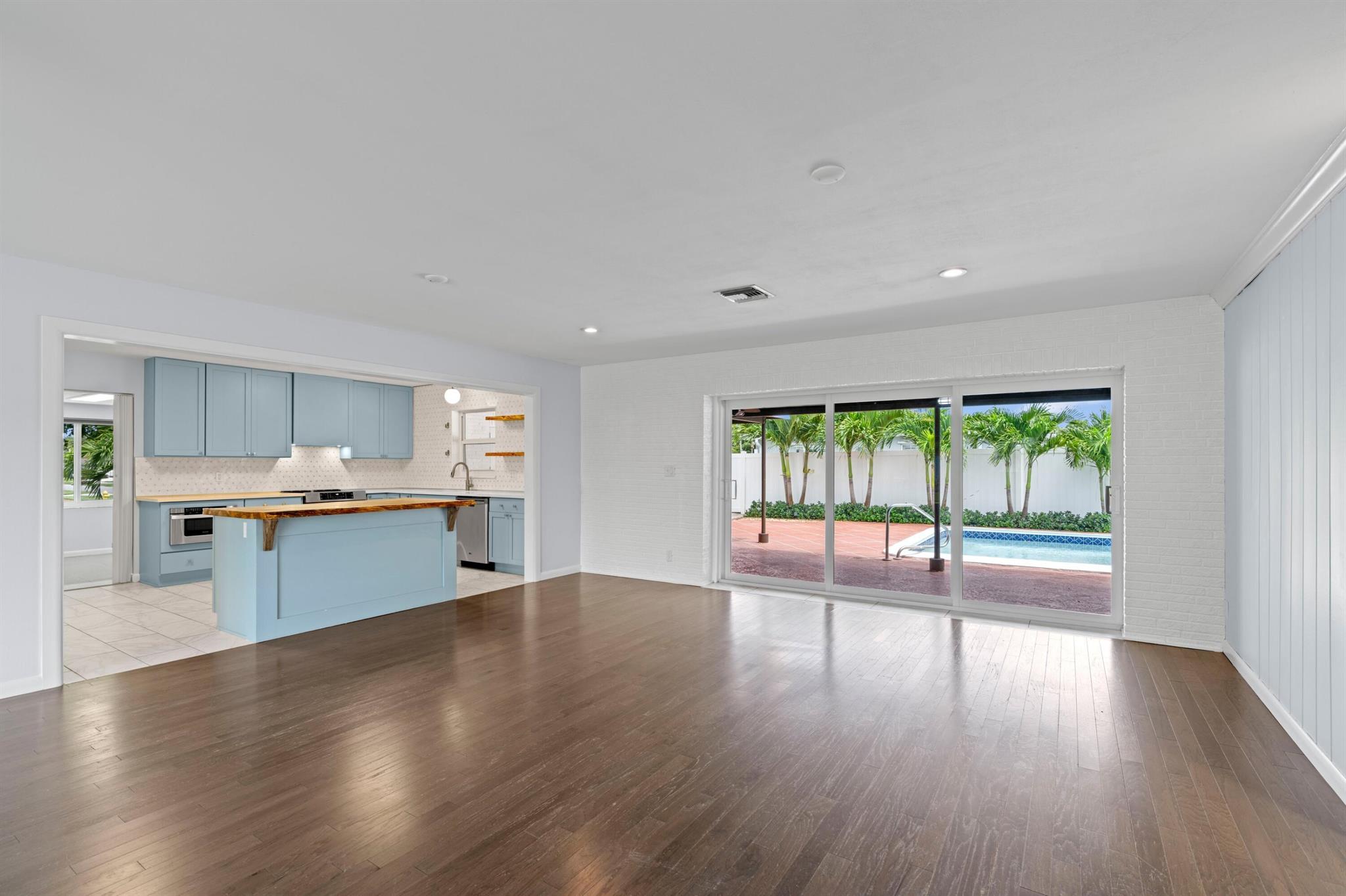 541 Kingfish Road