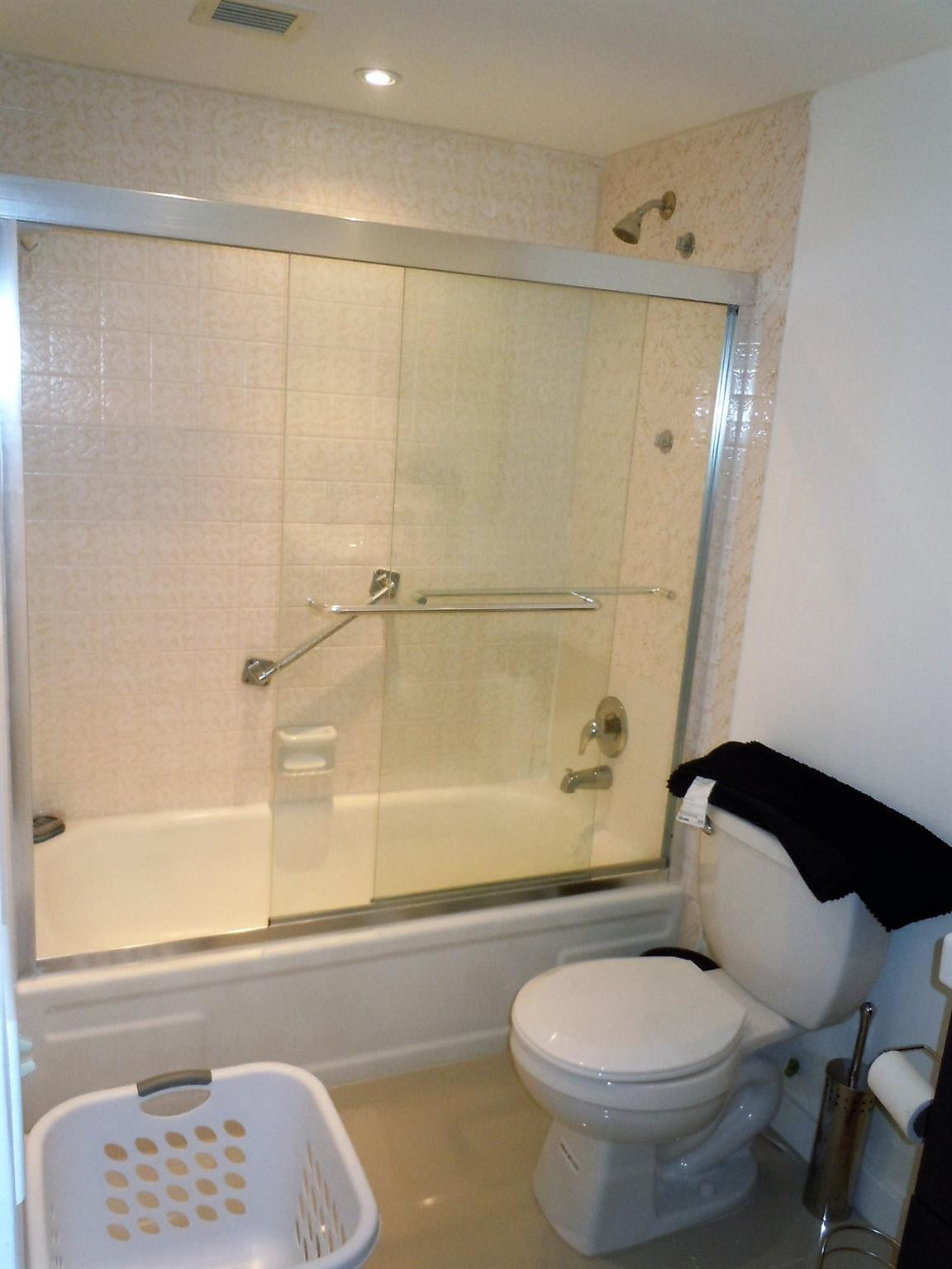 Admirals Port Condo - Residential Lease