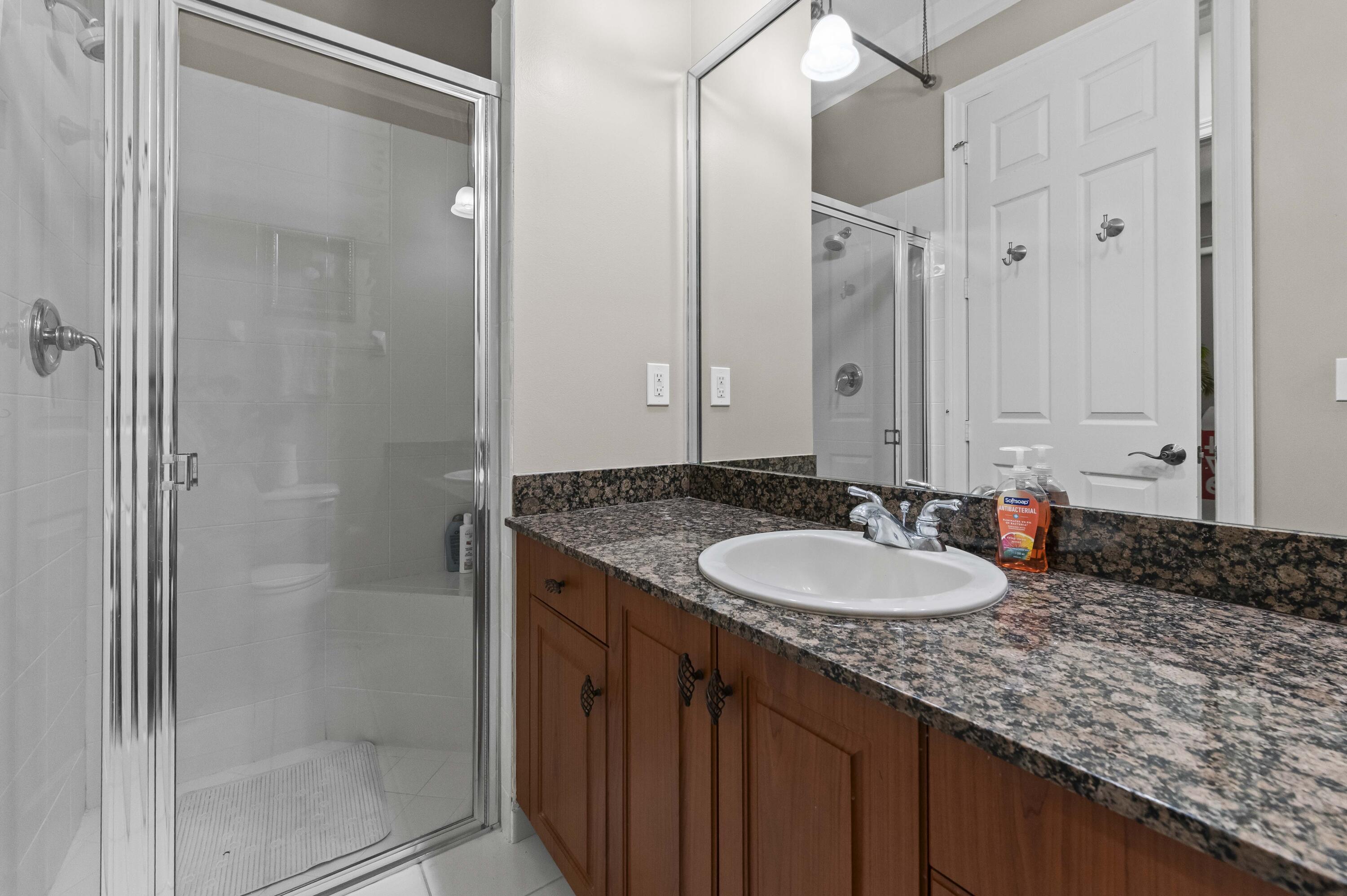 VERSAILLES - Residential