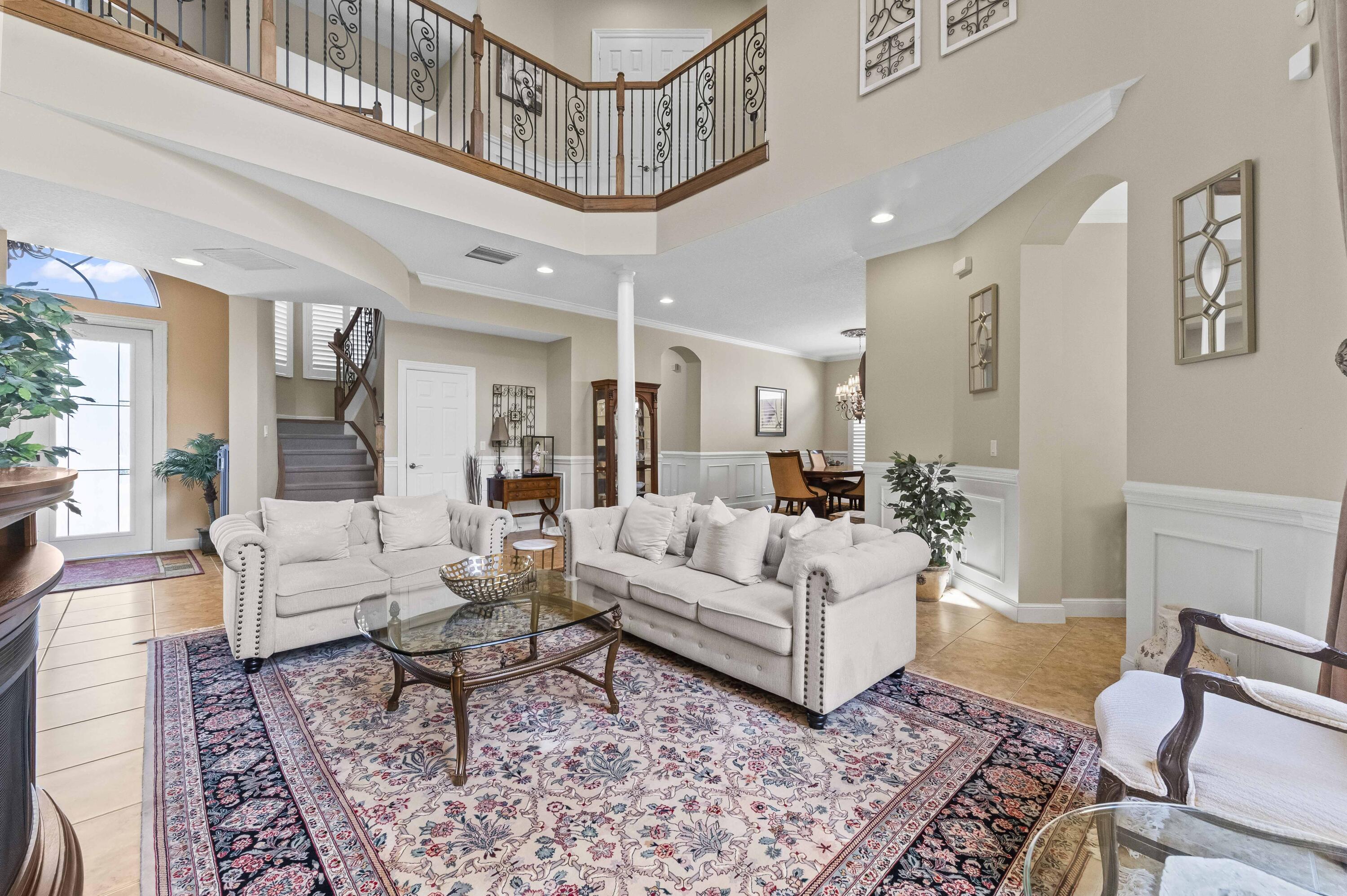 VERSAILLES - Residential