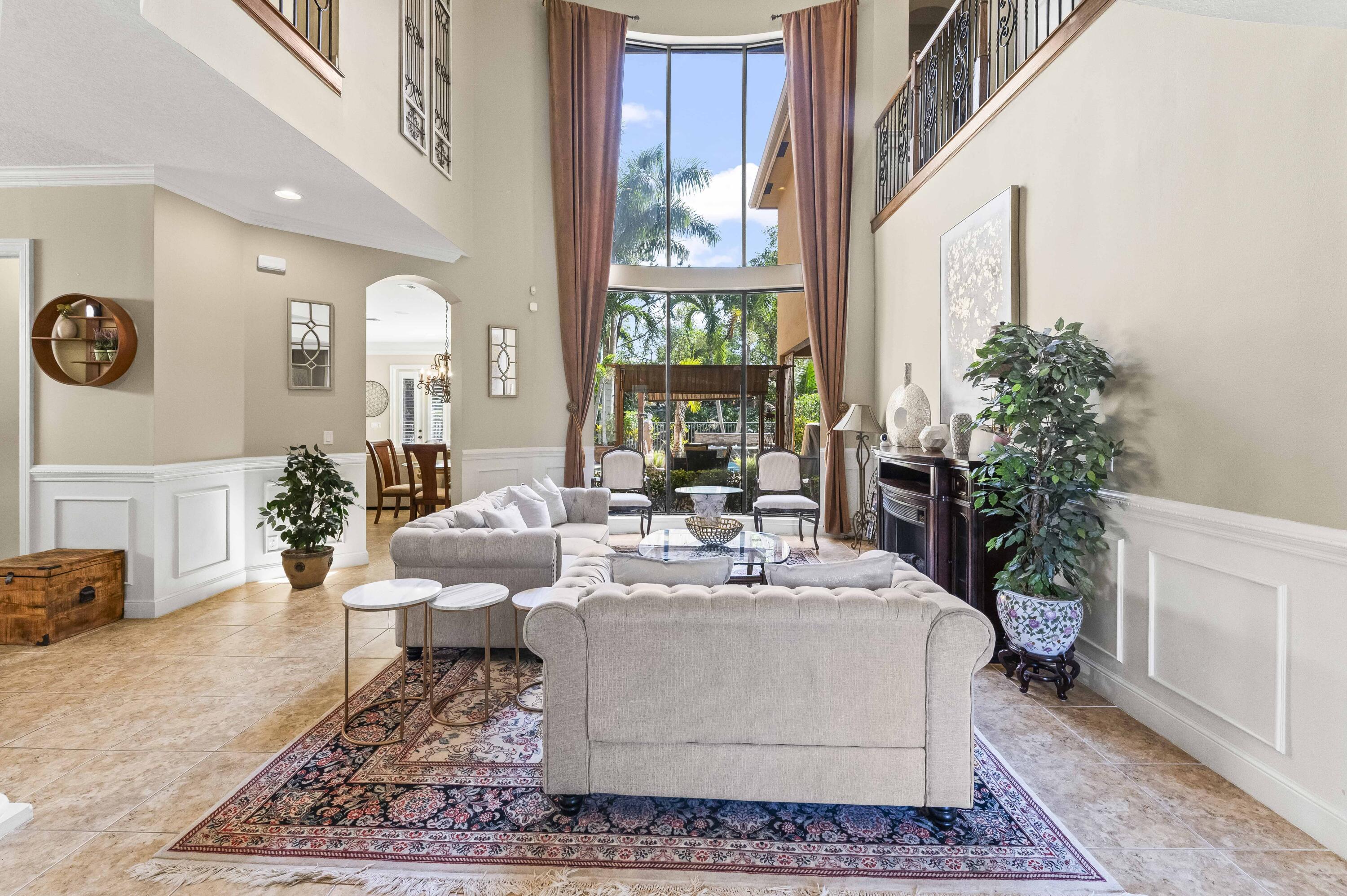 VERSAILLES - Residential