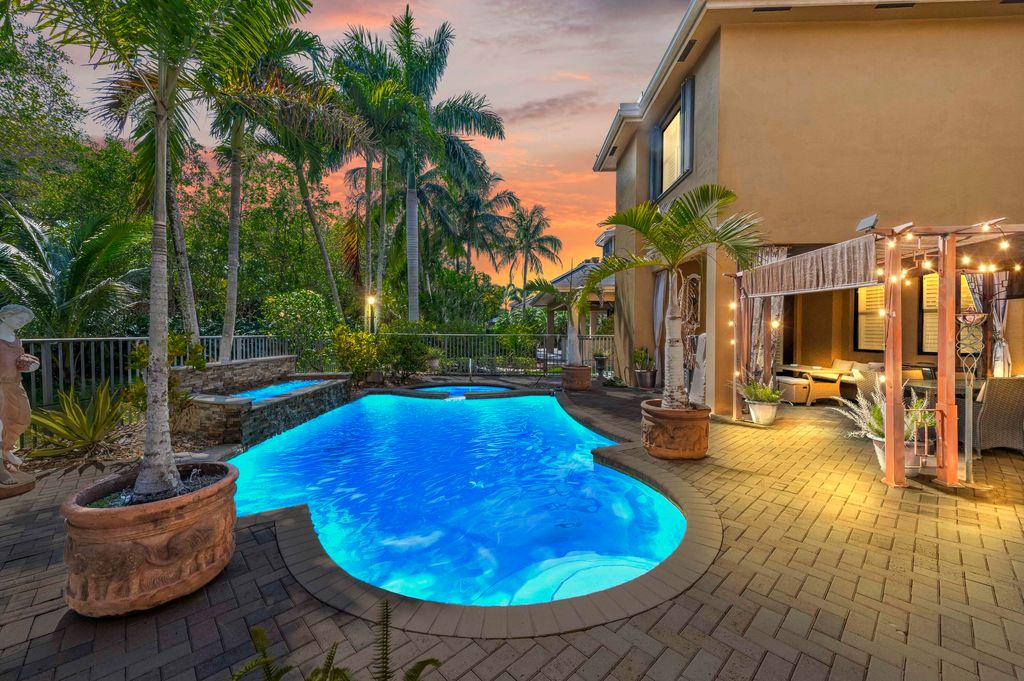 Photo of 10376 Trianon Place, Wellington, FL 33449 (MLS # B26007667)