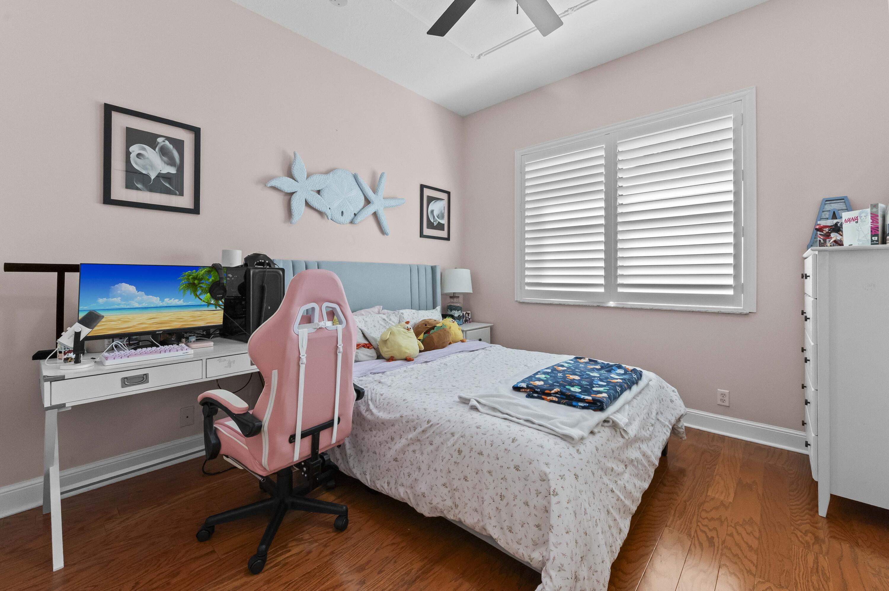 VERSAILLES - Residential