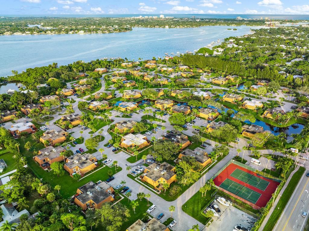 Photo of 825 Center Street #12d, Jupiter, FL 33458 (MLS # R10987111)