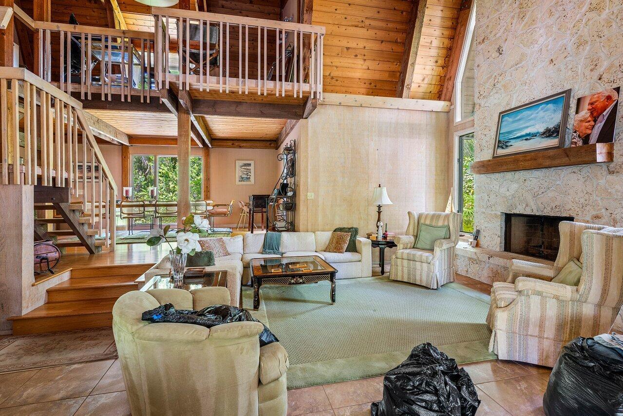 IDA LAKE TERRACE - Residential