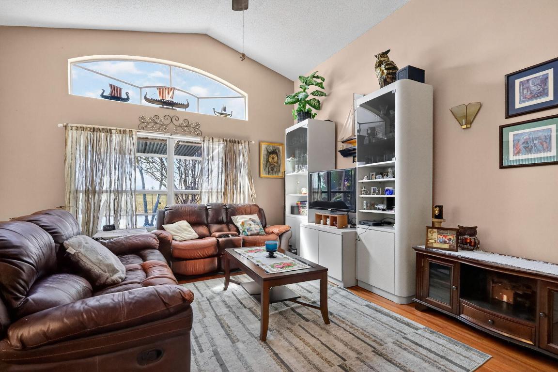 PEMBROKE FALLS PHASE 6 - Residential