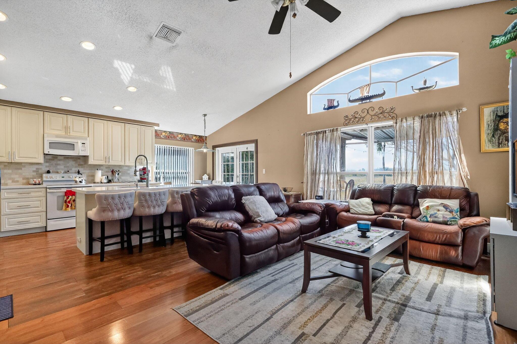 PEMBROKE FALLS PHASE 6 - Residential