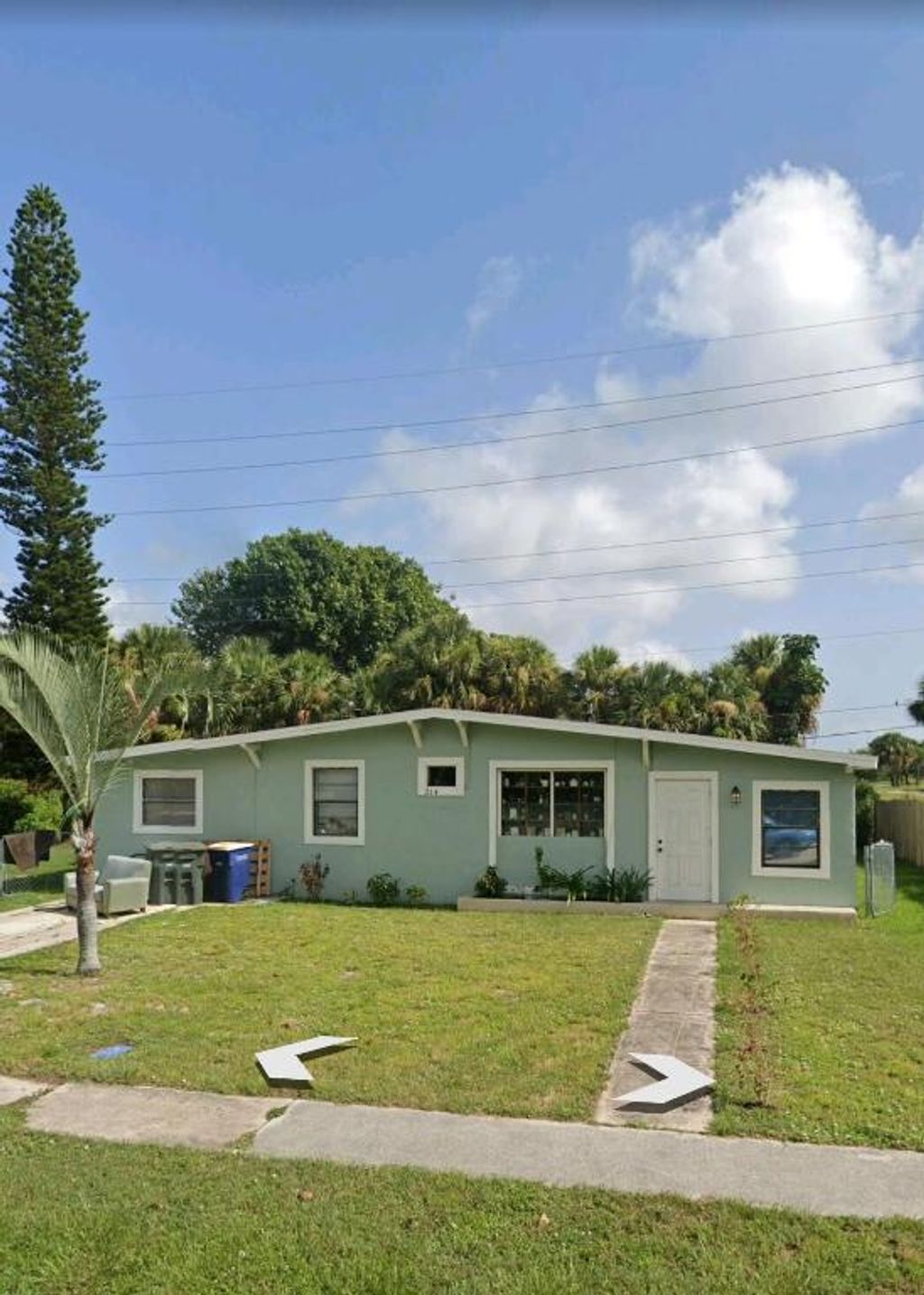 Photo of 214 Southern Avenue, Fort Pierce, FL 34982 (MLS # R10920074)