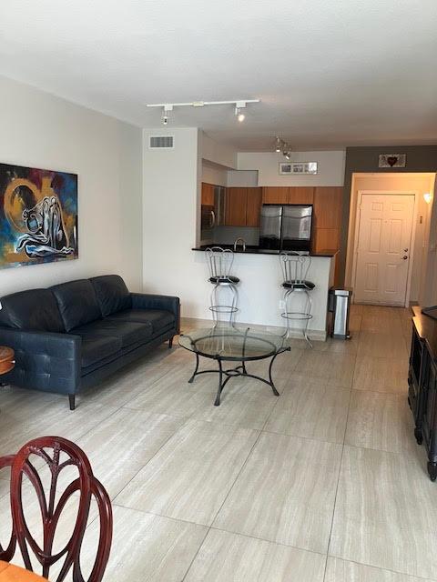 MOORINGS AT LANTANA CONDO - Residential