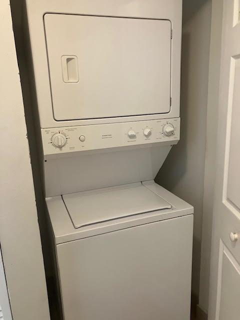 MOORINGS AT LANTANA CONDO - Residential