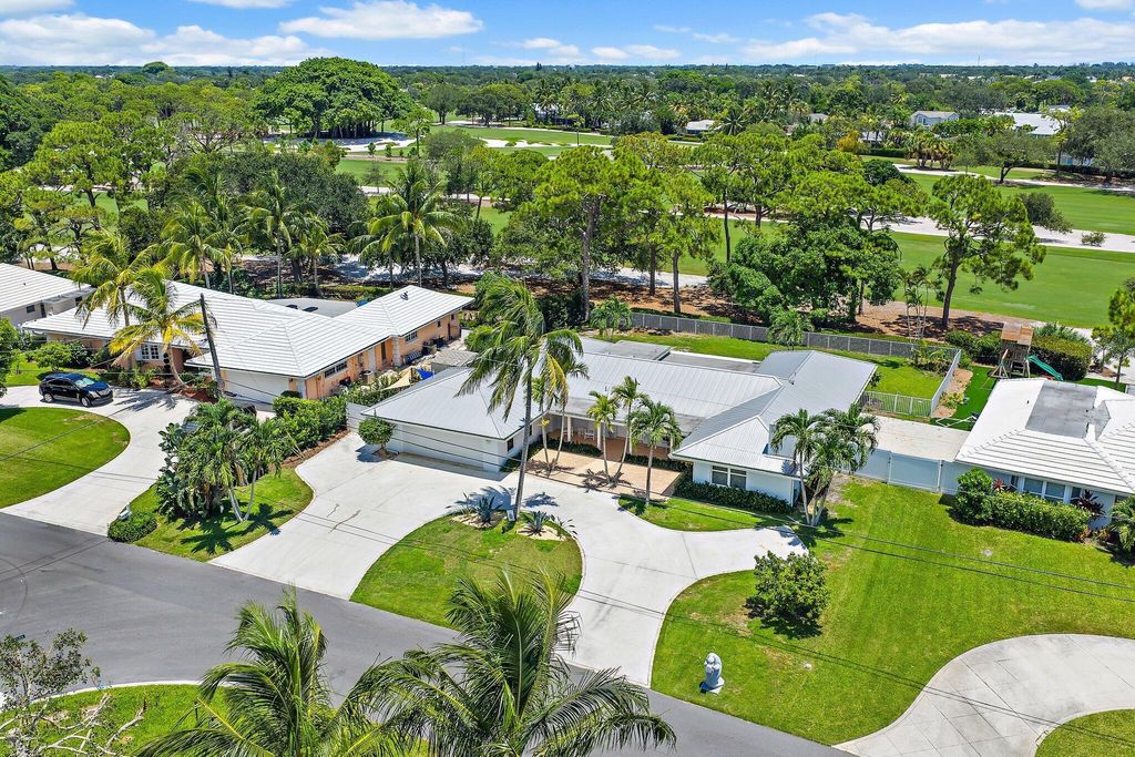 Photo of 86 Golfview Drive, Tequesta, FL 33469 (MLS # R11112146)