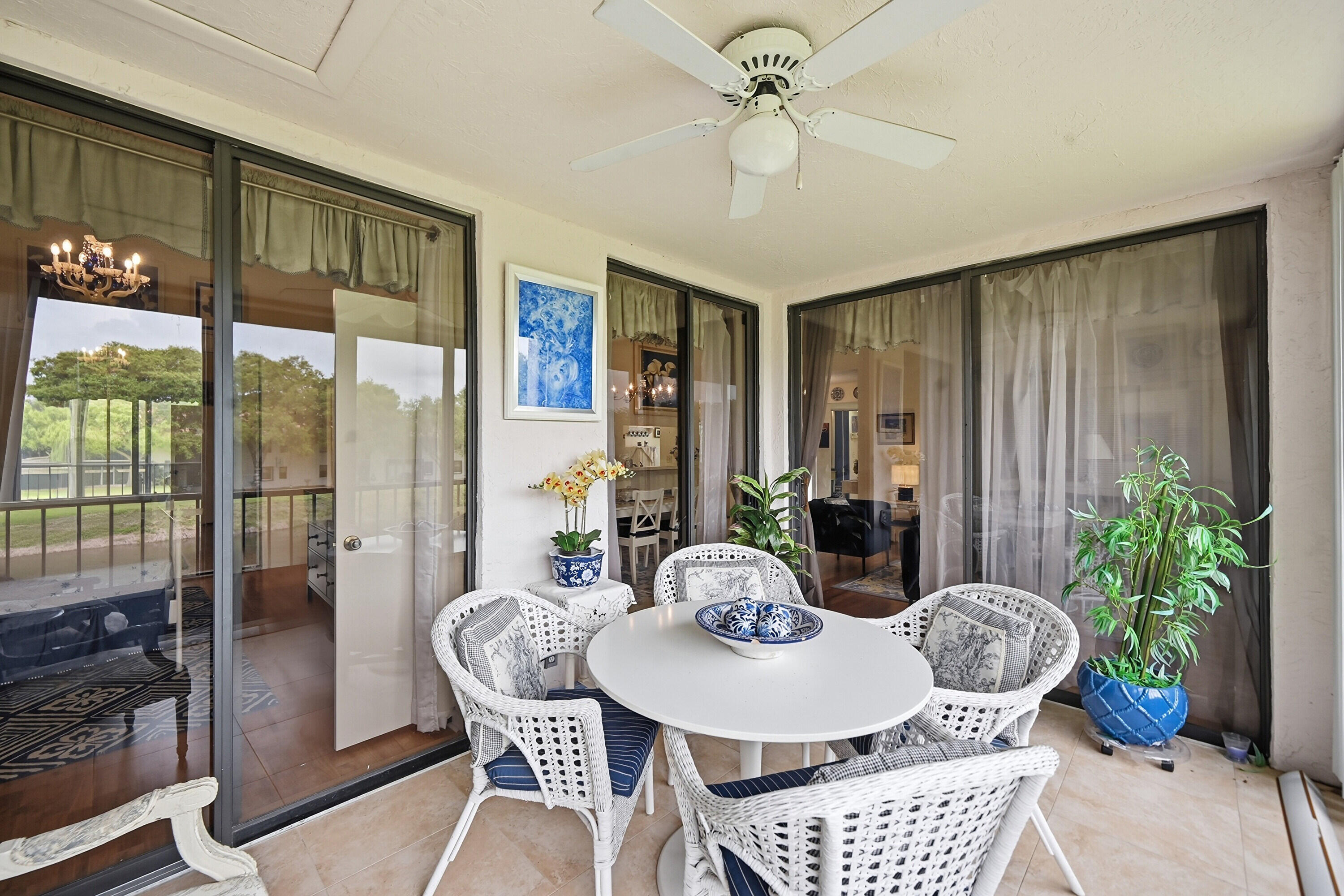 ALEXANDRA VILLAGE / Platina - Residential