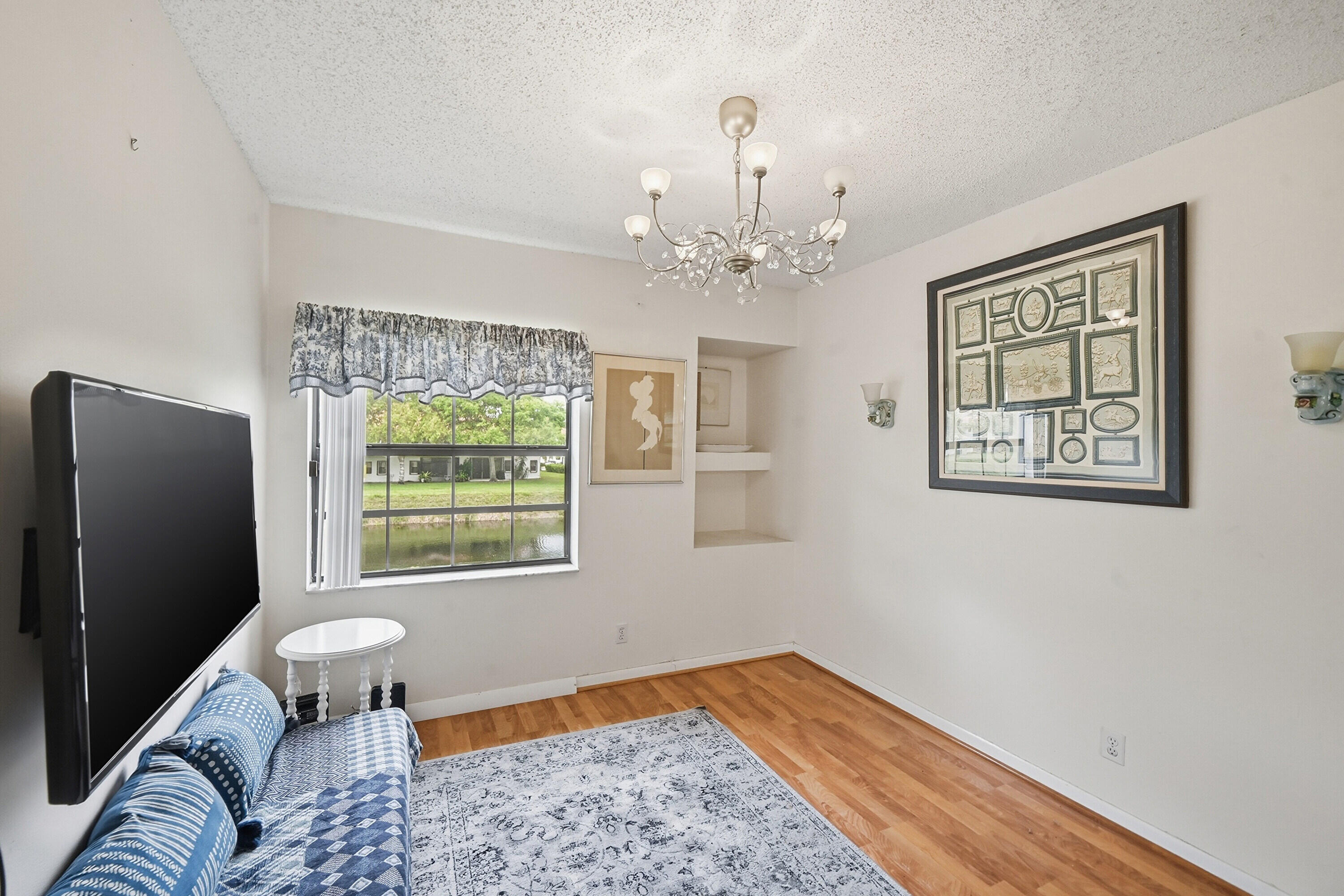 ALEXANDRA VILLAGE / Platina - Residential