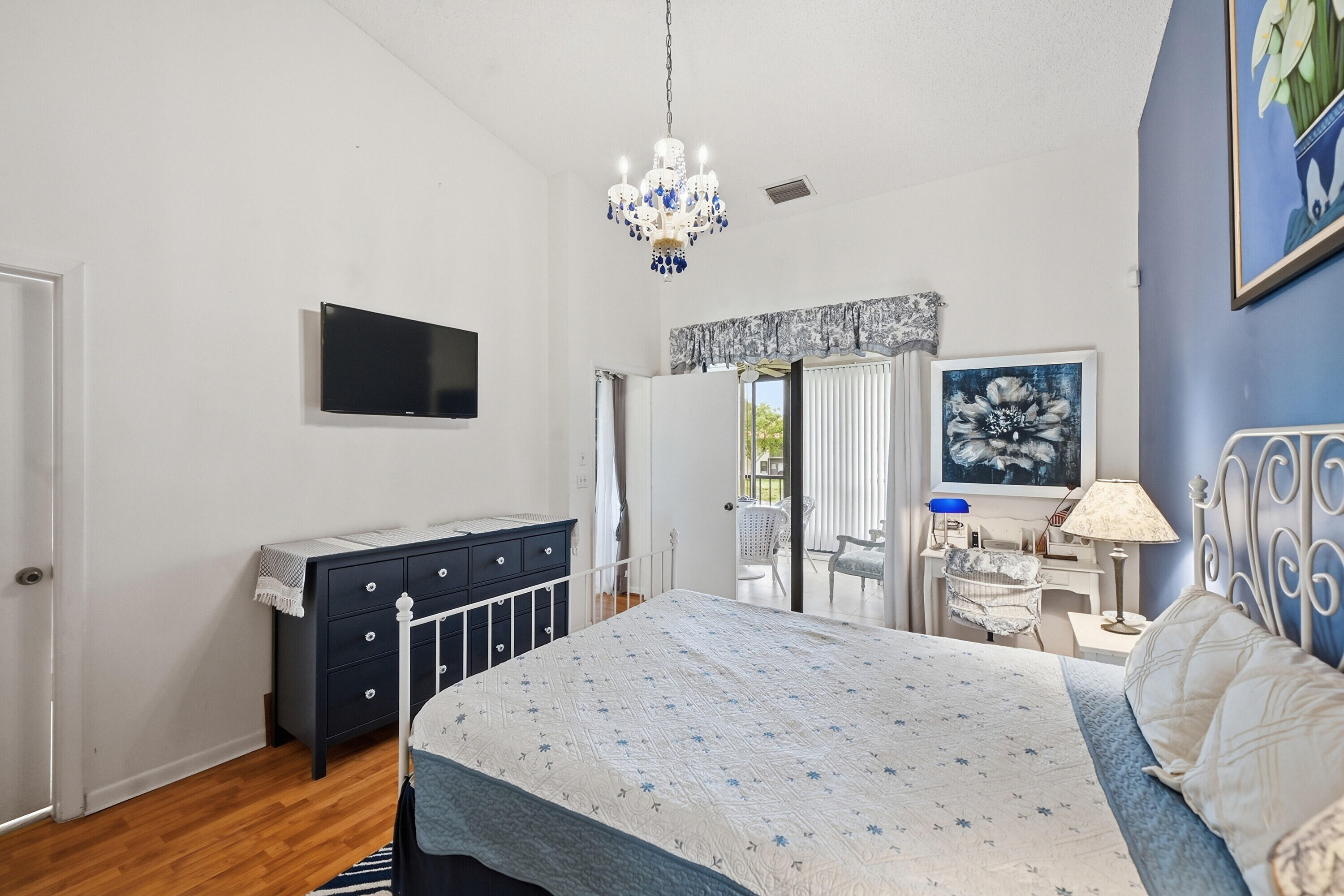 ALEXANDRA VILLAGE / Platina - Residential