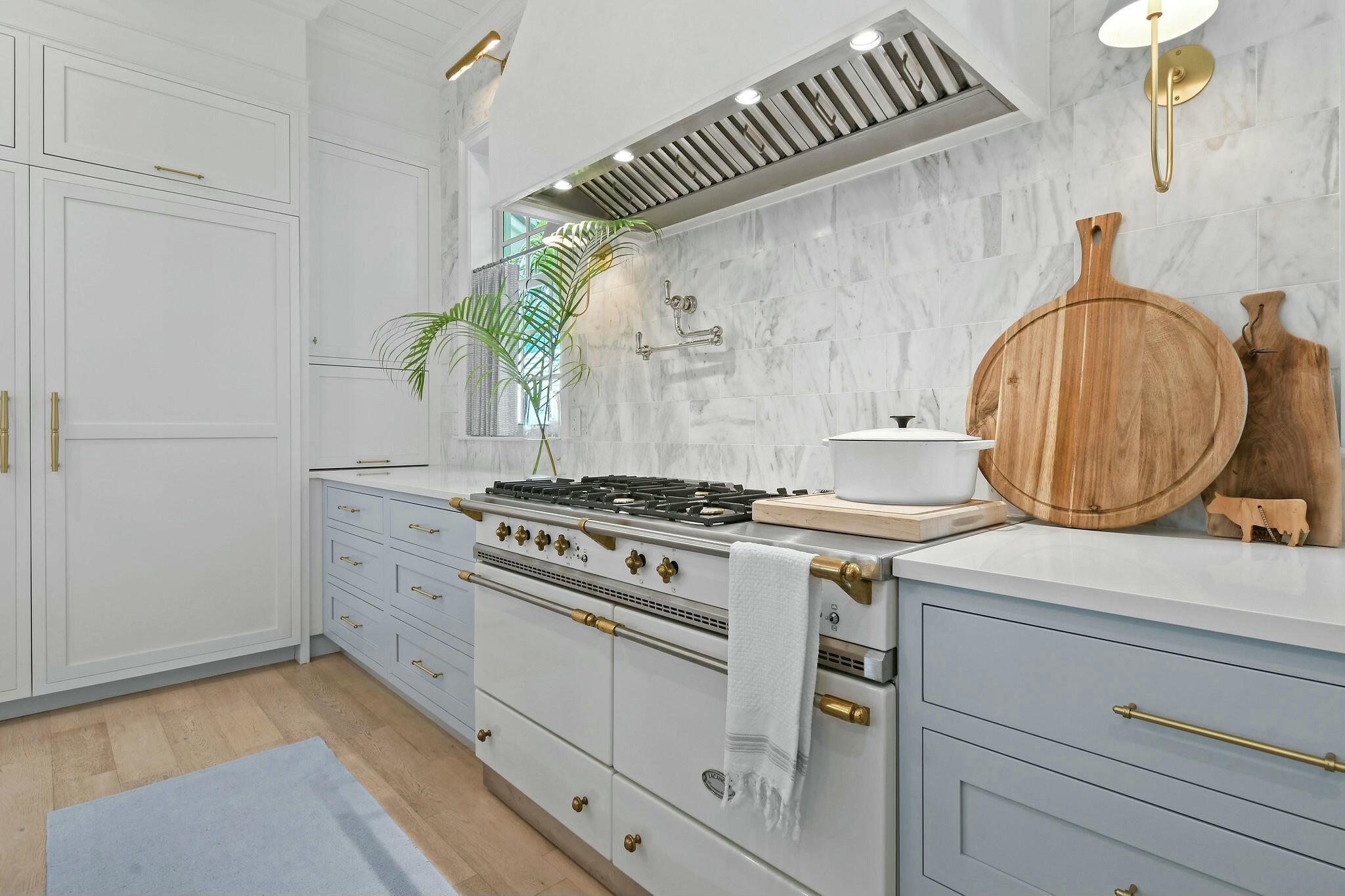 JUPITER INLET BEACH COLON - Residential