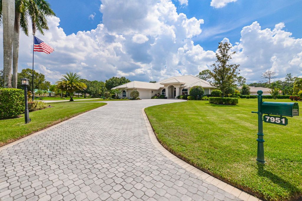 Photo of 7951 Plantation Lakes Drive, Port Saint Lucie, FL 34986 (MLS # R10939333)