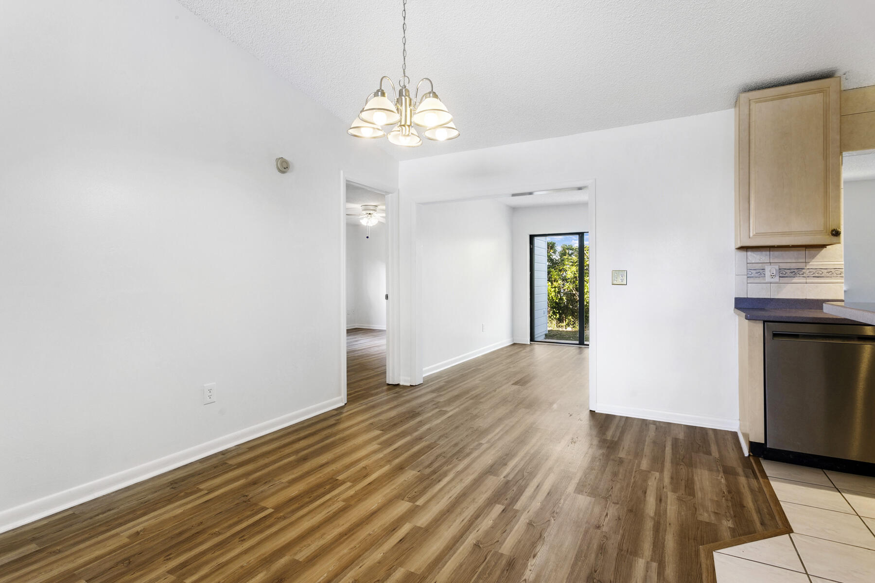 NORTH PALM BEACH HEIGHTS - Residential