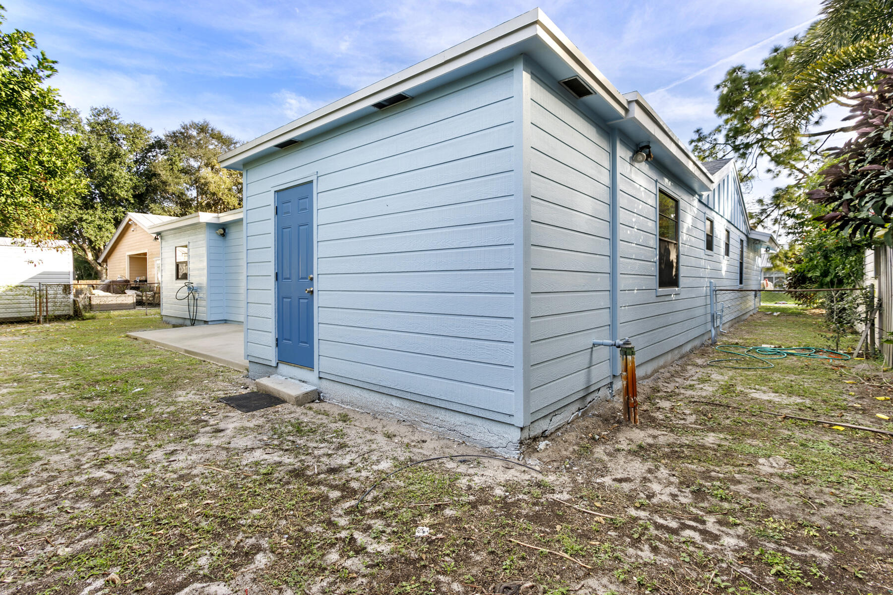 NORTH PALM BEACH HEIGHTS - Residential