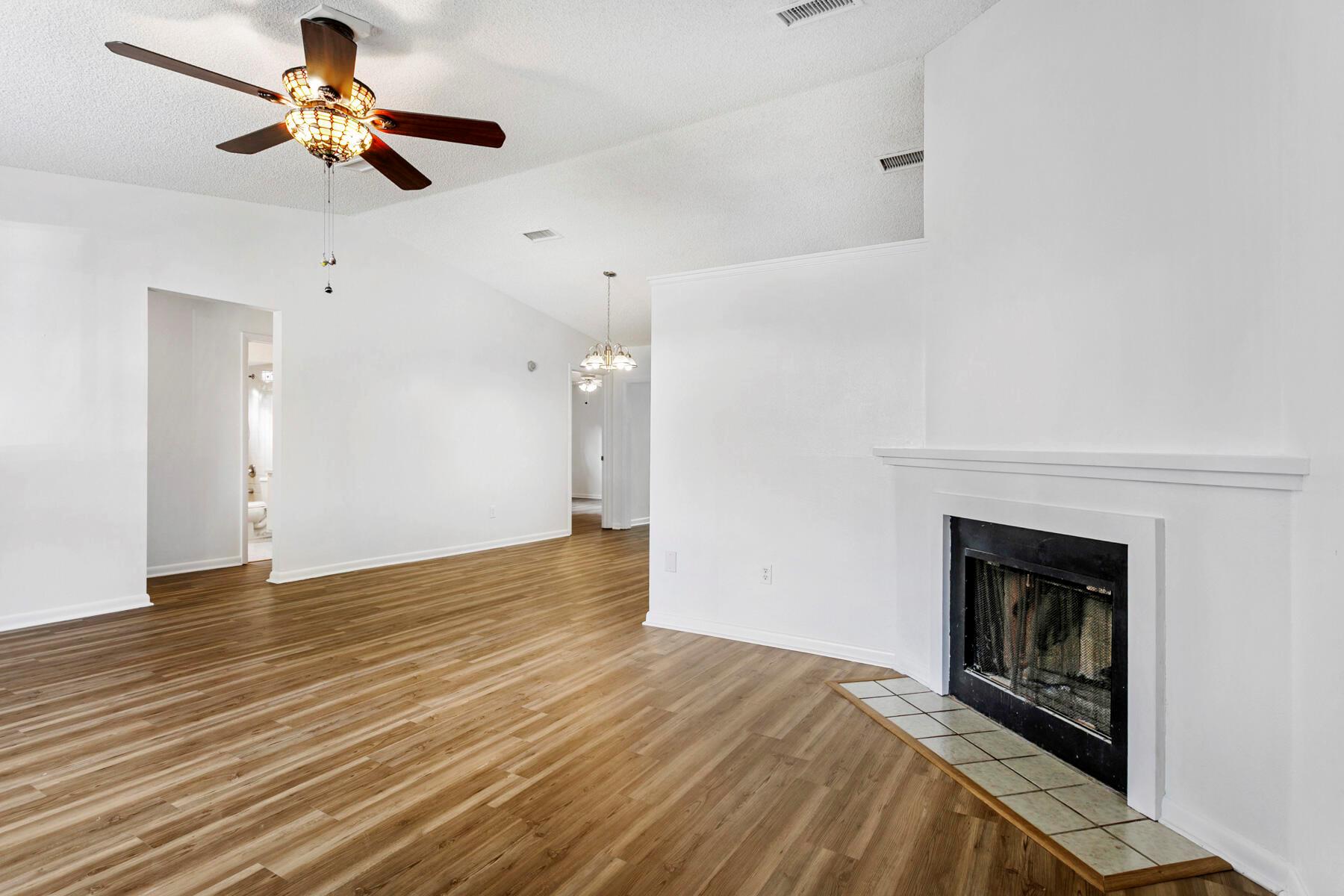 NORTH PALM BEACH HEIGHTS - Residential