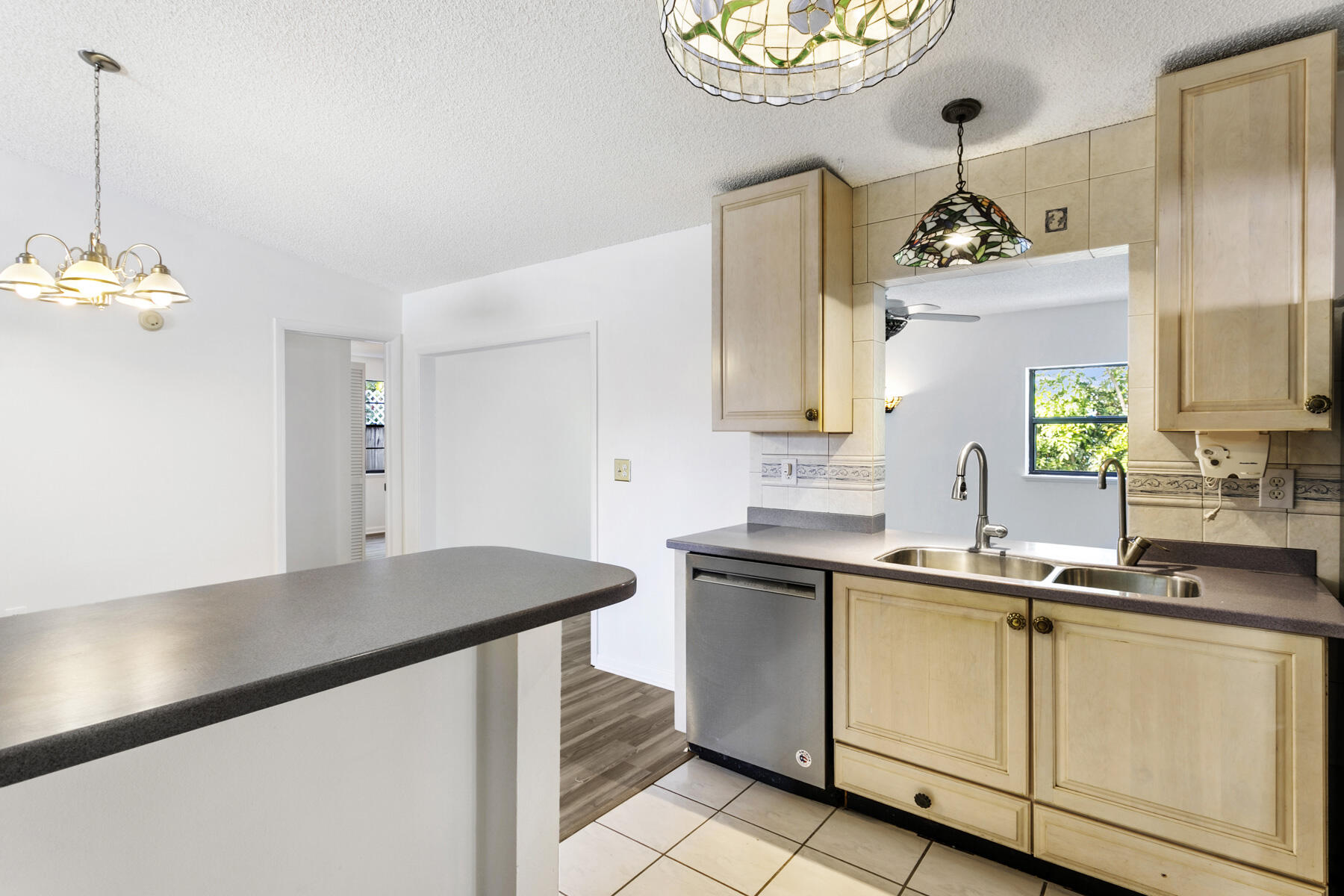 NORTH PALM BEACH HEIGHTS - Residential