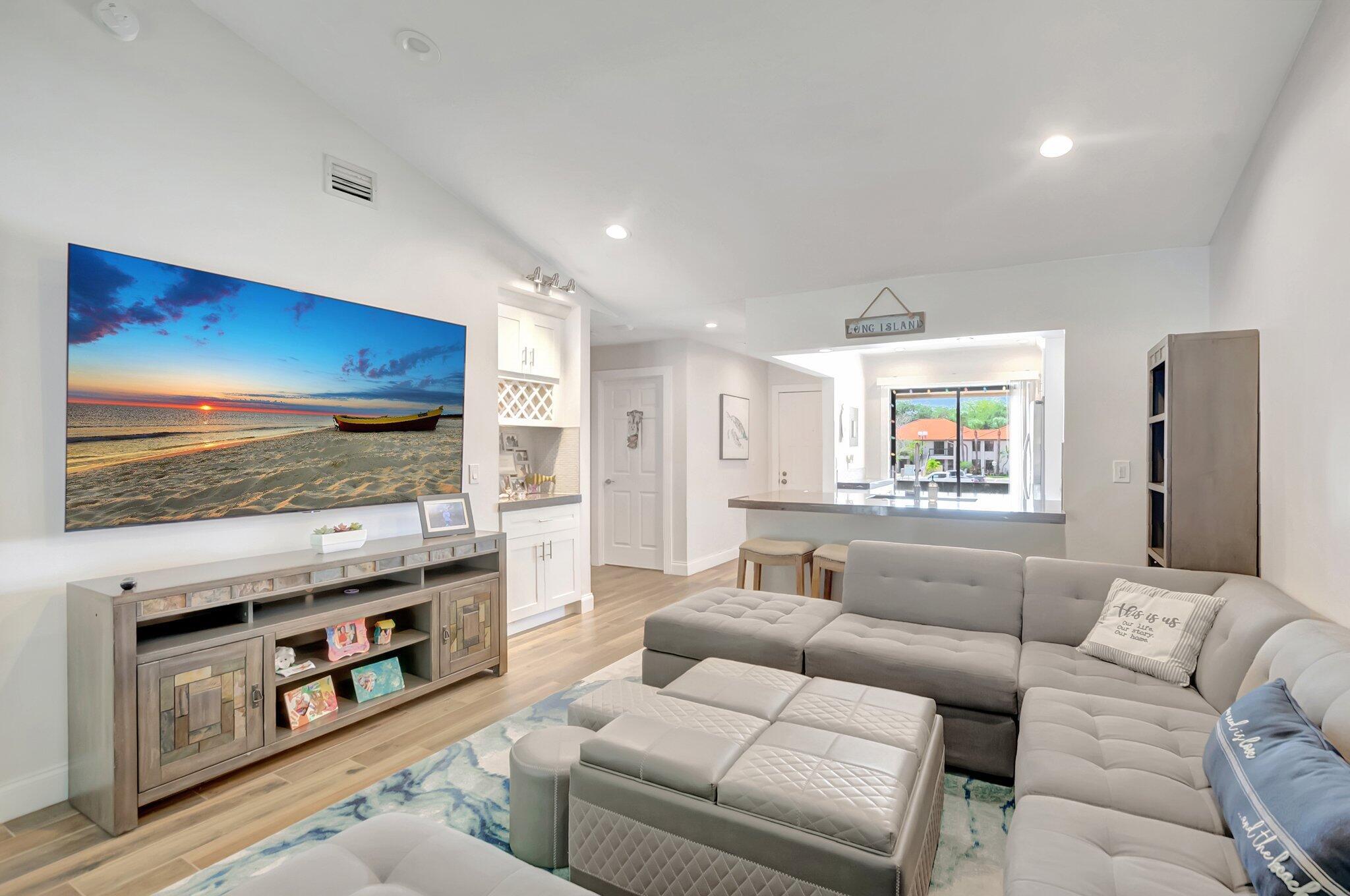 SAN REMO GOLF & TENNIS CL - Residential