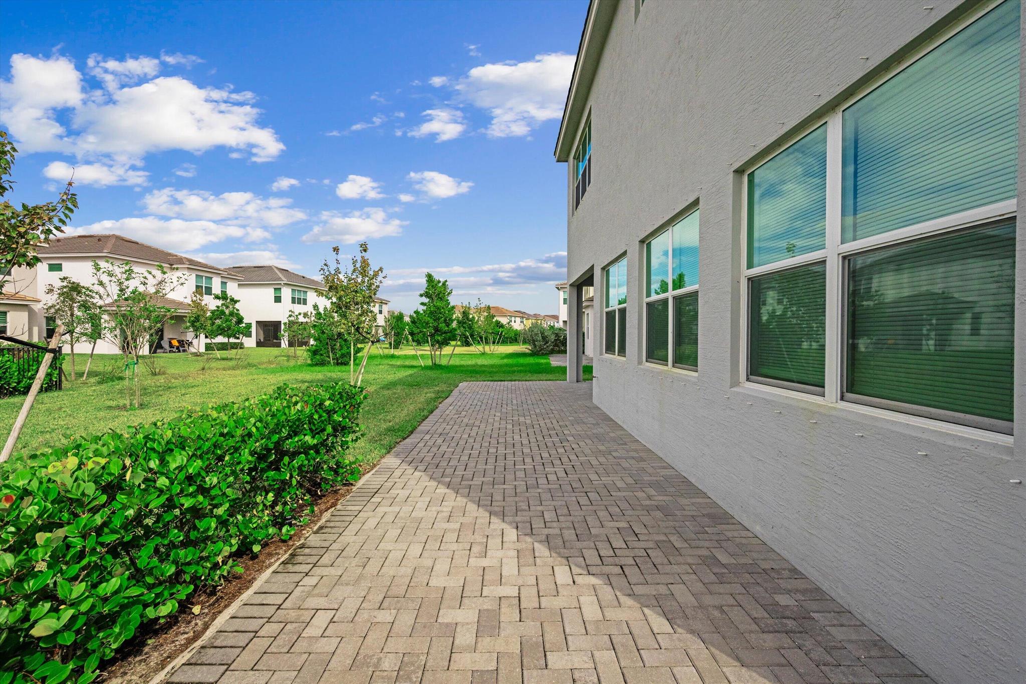 ORCHARDS OF WESTLAKE - Residential Lease