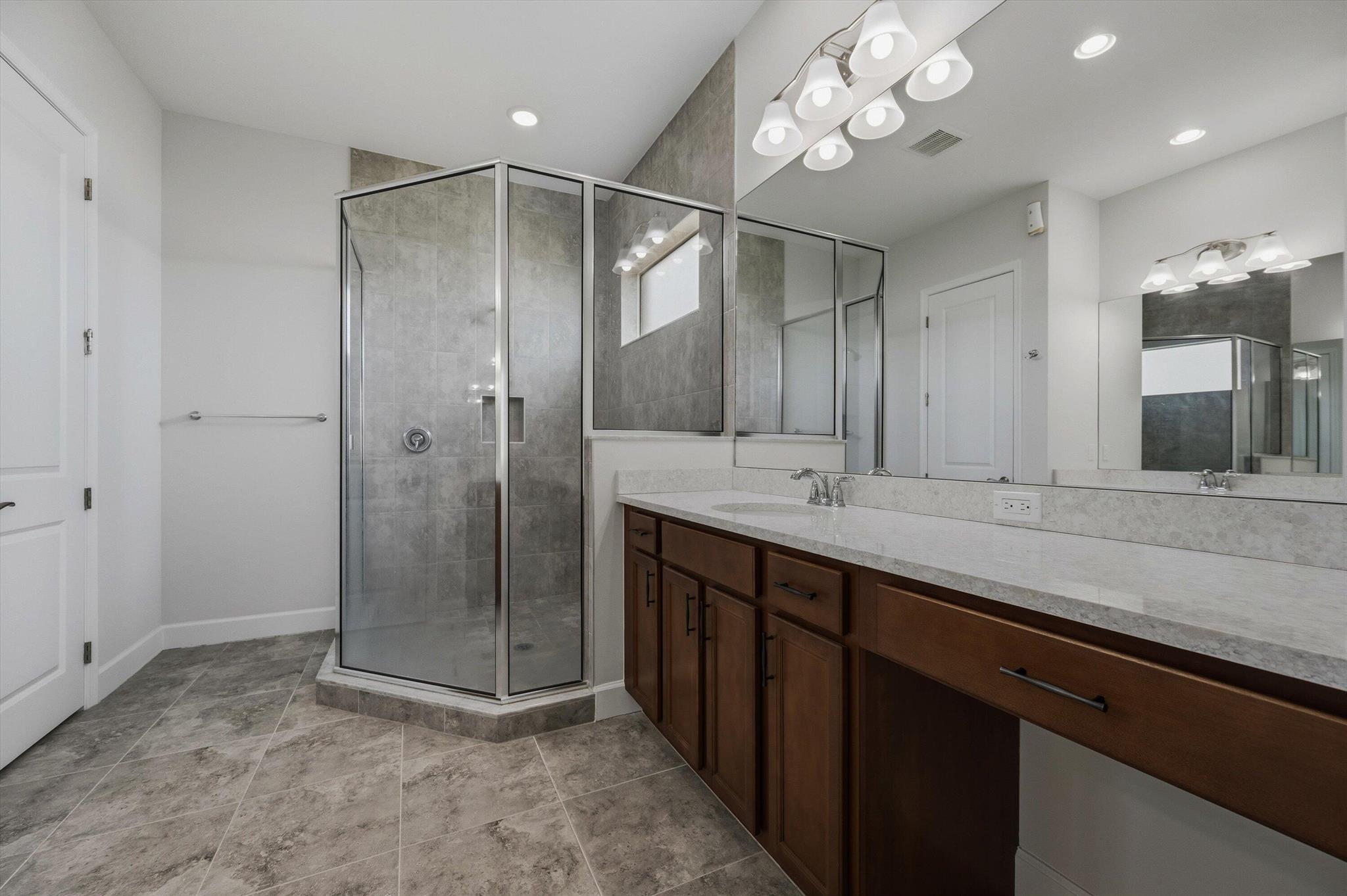 ORCHARDS OF WESTLAKE - Residential Lease