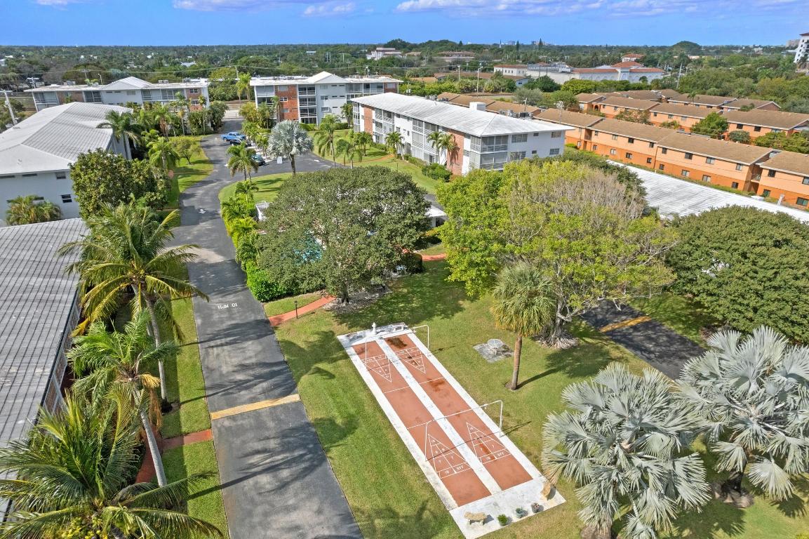 PALM ROYAL APTS INC CONDO - Residential